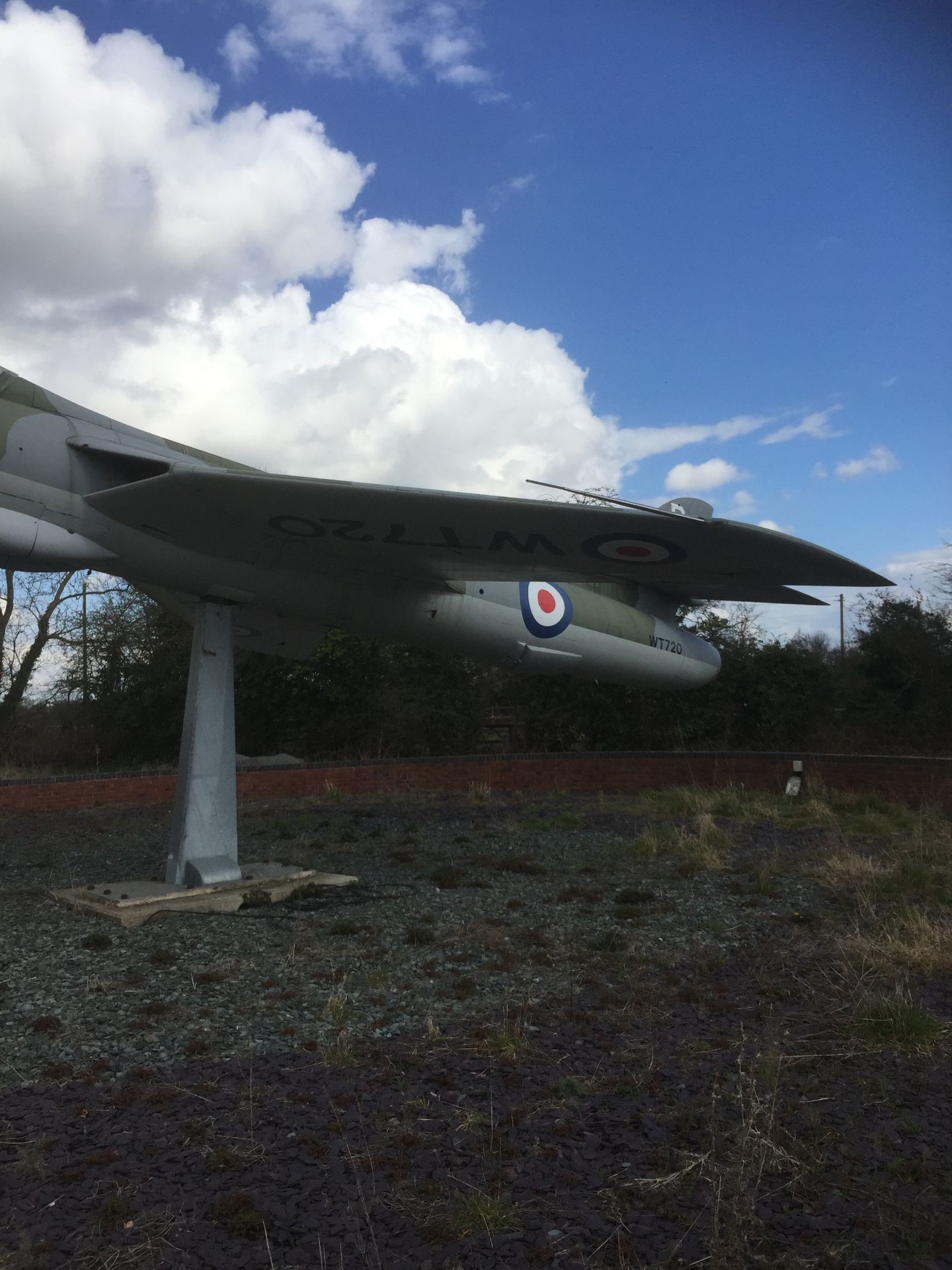Hawker Hunter Jet - Comes With Stand. Wings are detachable for transport - Image 25 of 26