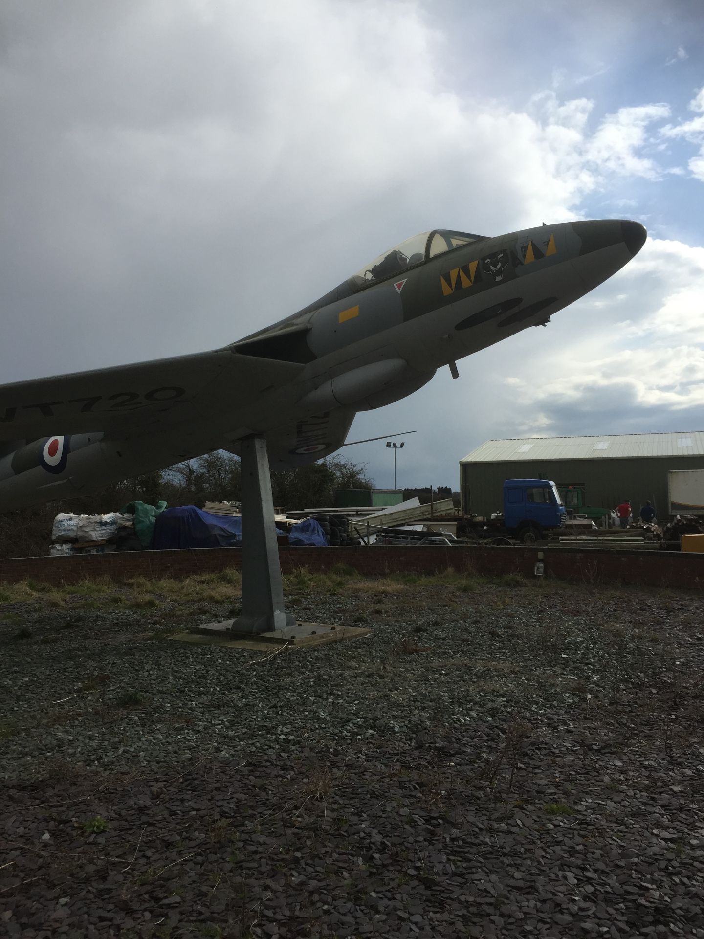 Hawker Hunter Jet - Comes With Stand. Wings are detachable for transport - Image 10 of 26