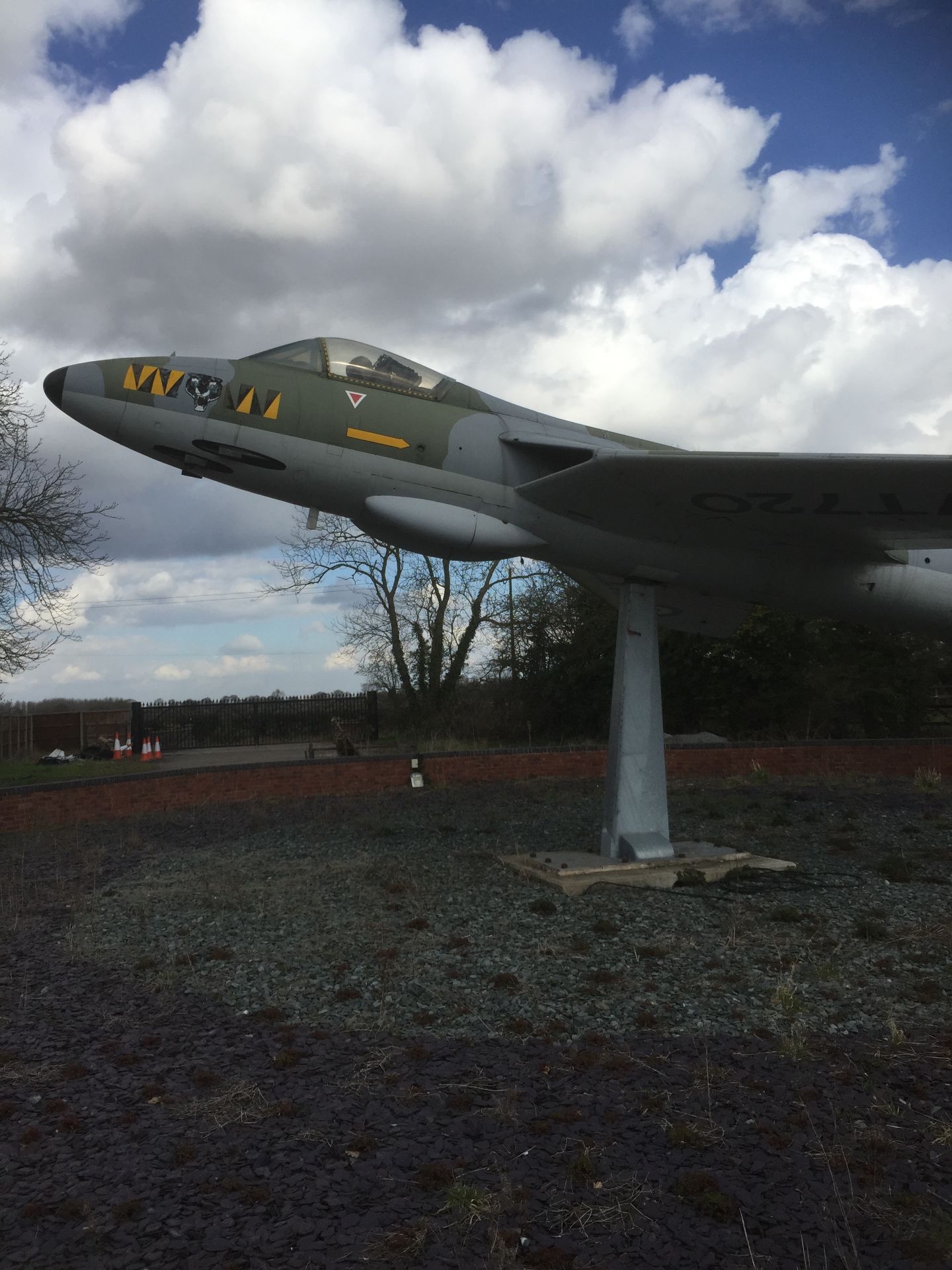 Hawker Hunter Jet - Comes With Stand. Wings are detachable for transport - Image 26 of 26
