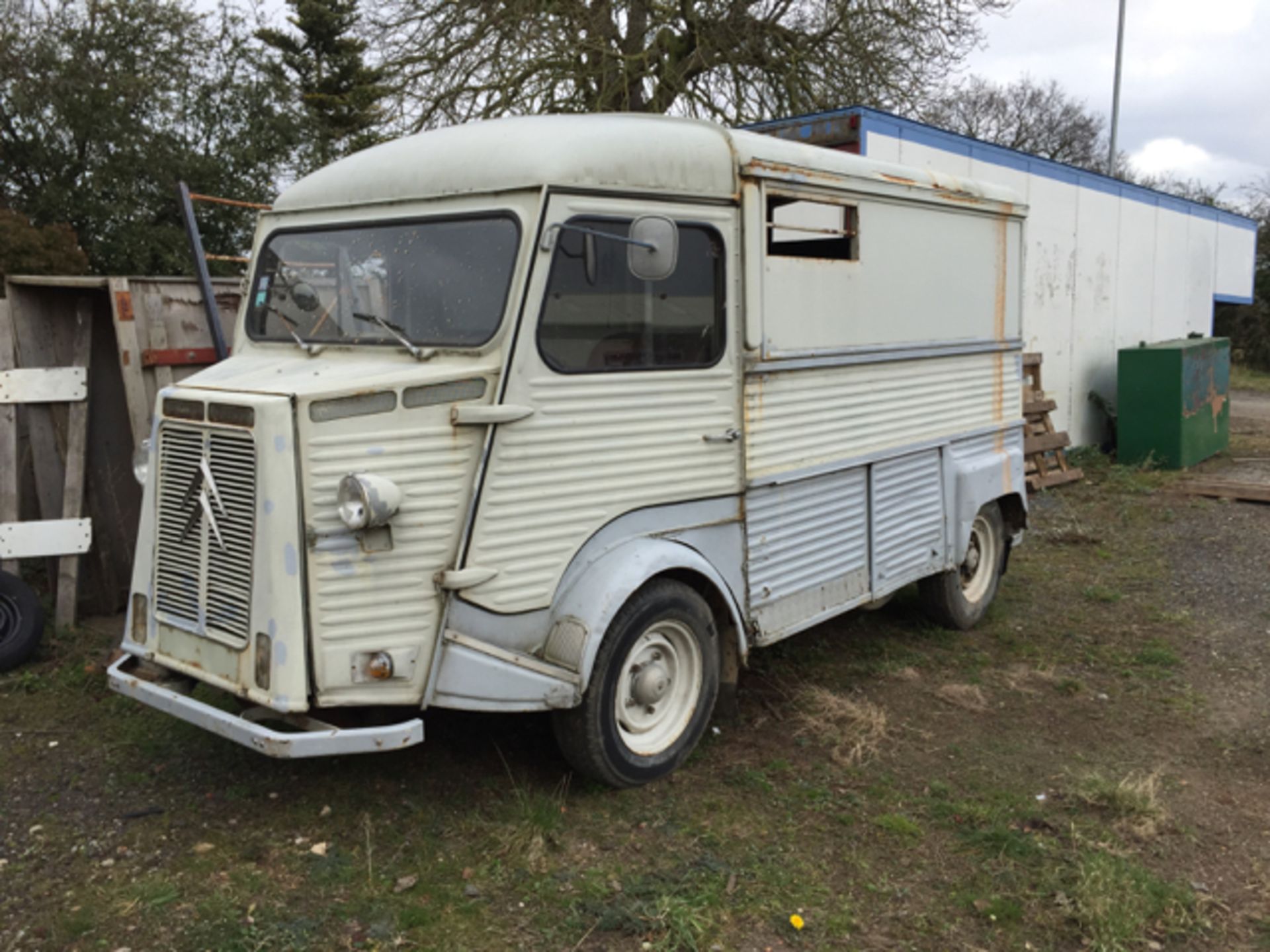 Citroen HY Van - not sure of year -  Petrol, I am assured by previous owner in France that it does