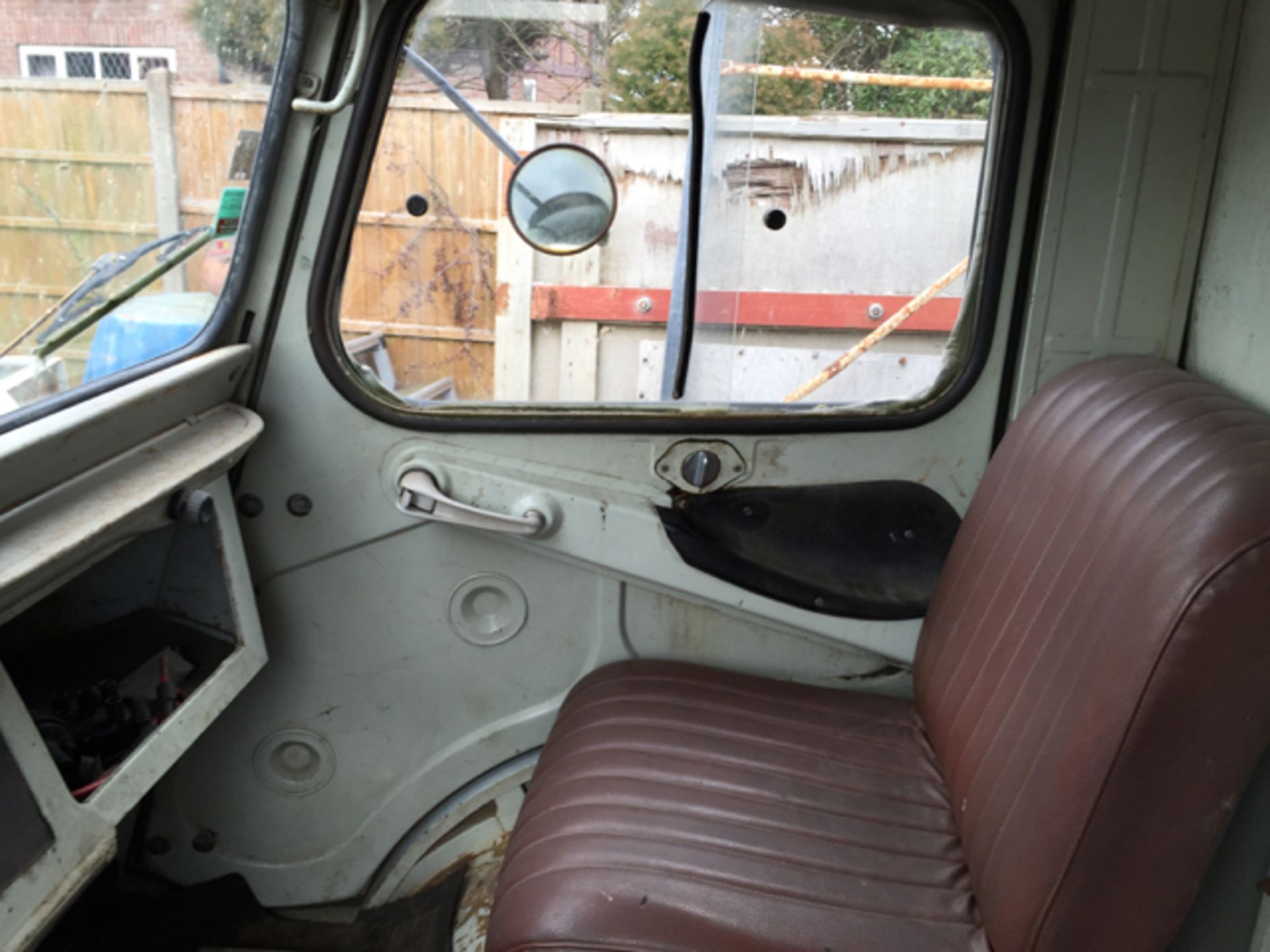 Citroen HY Van - not sure of year -  Petrol, I am assured by previous owner in France that it does - Image 7 of 18