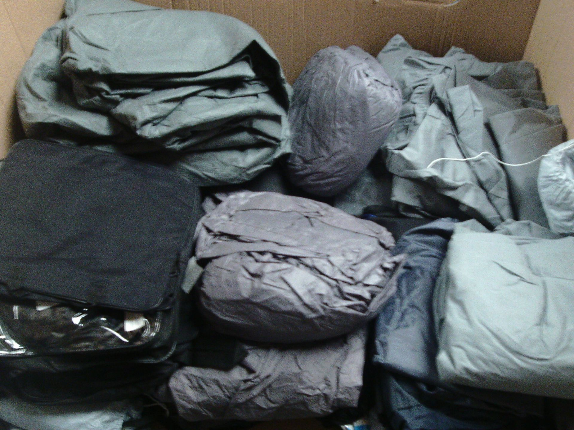 assortment of unknown size car cover sets - all unbagged - various colours -unsorted  large amount