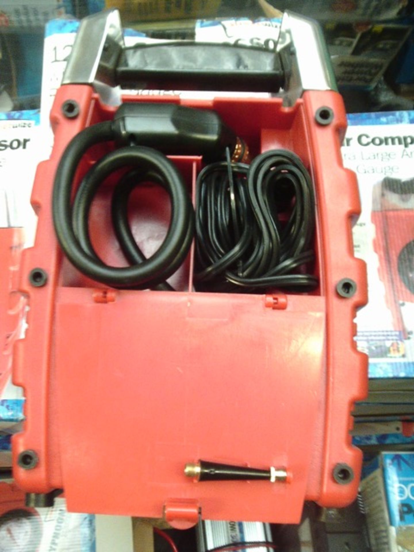 Streetwise Boxed 12 V Typhoon X300 Air compressor with leads and attachments This portable rapid - Image 2 of 2