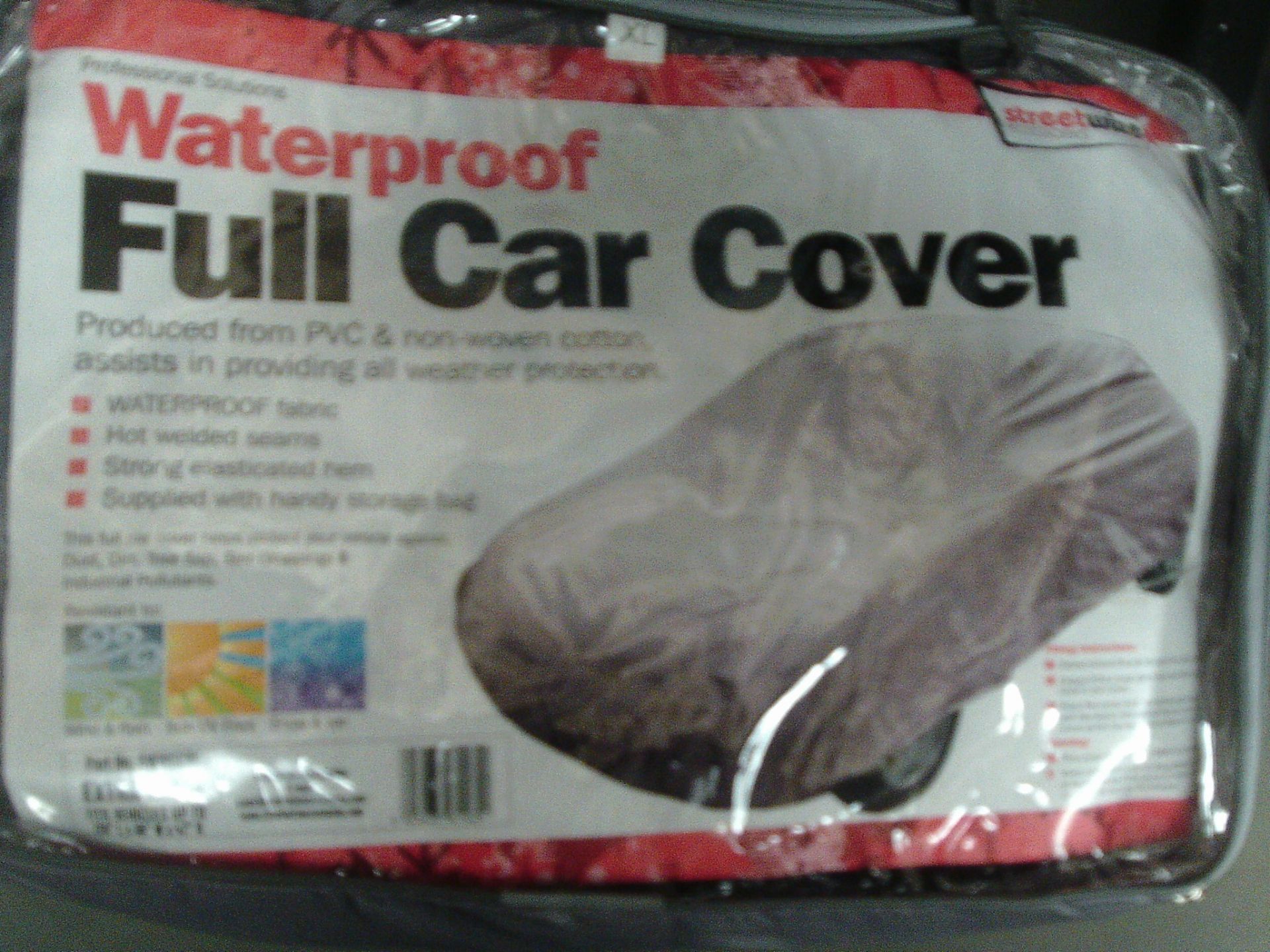 20 pcs total  full car cover - 3 small , 4 medium , 11  large , 2 x XL - rrp £29.99 each £600 retail - Image 3 of 3