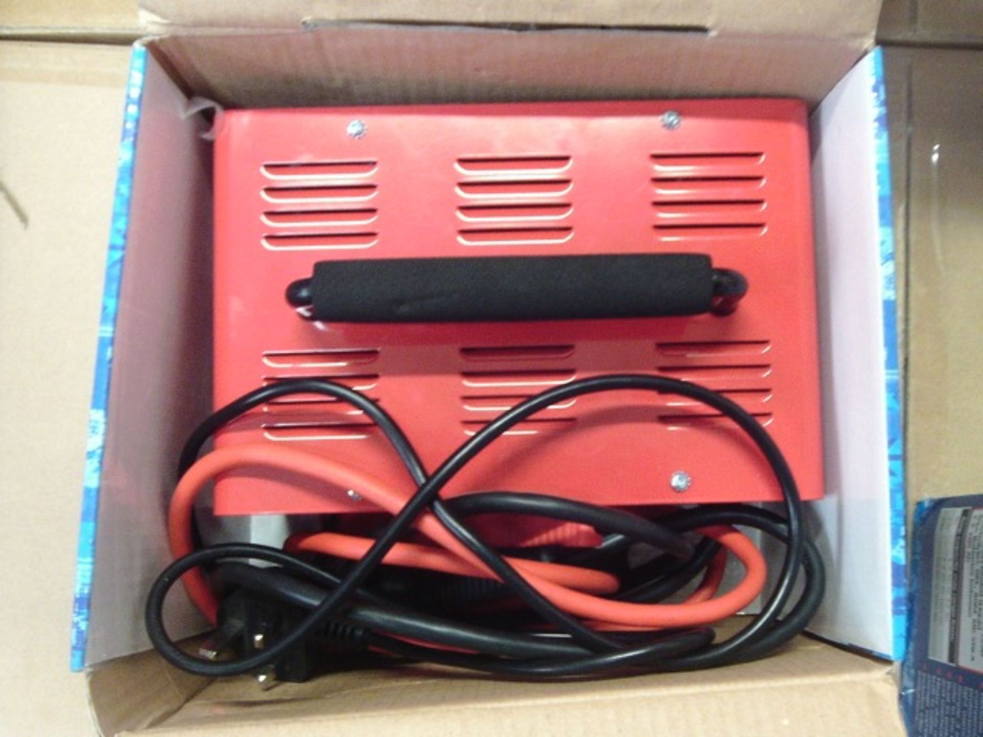 Streetwise Fully auctomatic 2/6/12Amp - 6/12Volt Fully automatic battery charger - with 75Amp jump - Image 2 of 2