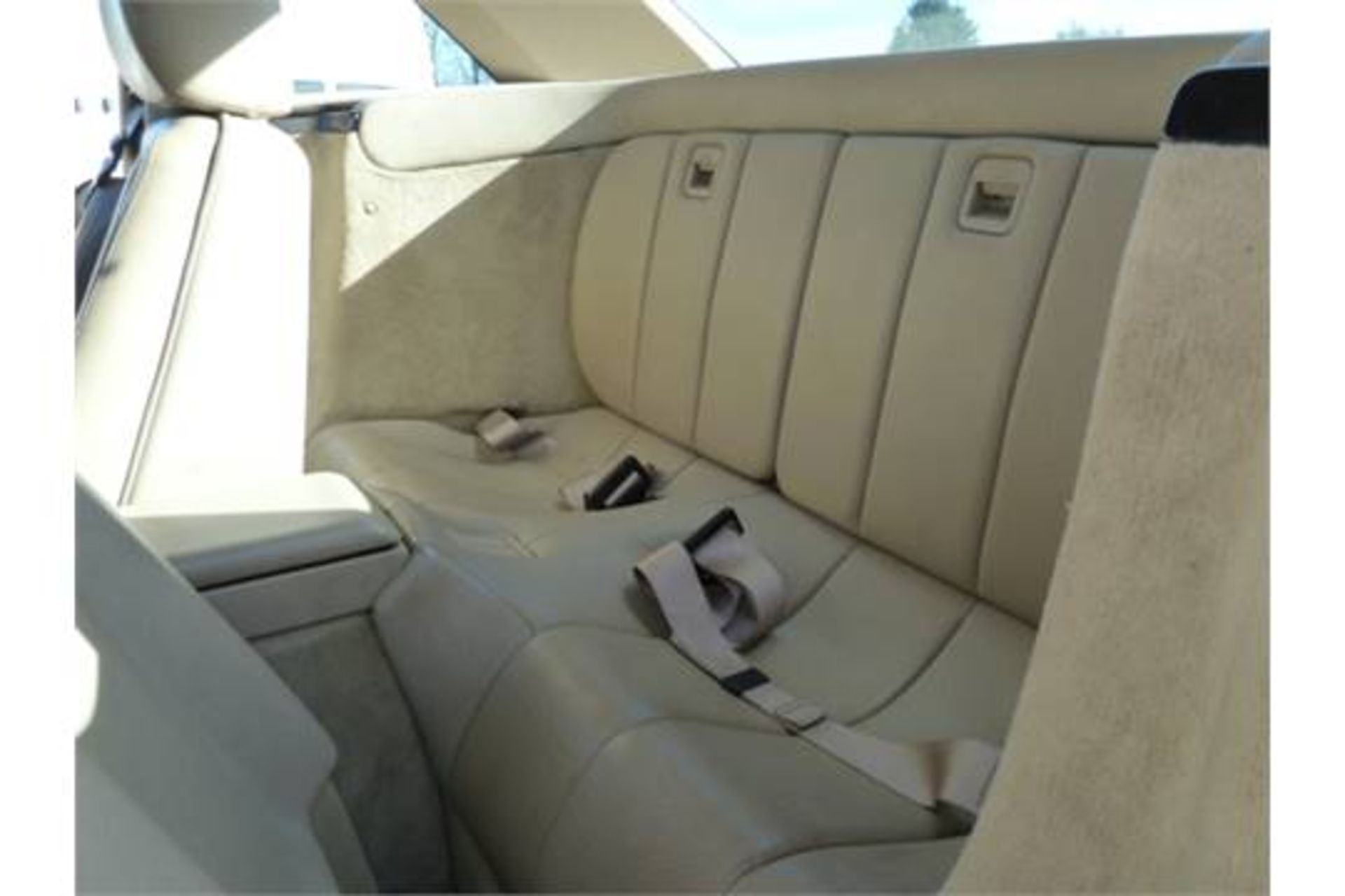Merc sl500.  1994 Advised mileage 160000 Reg l116 muj 2 door convertible cream leather interior - Image 8 of 8