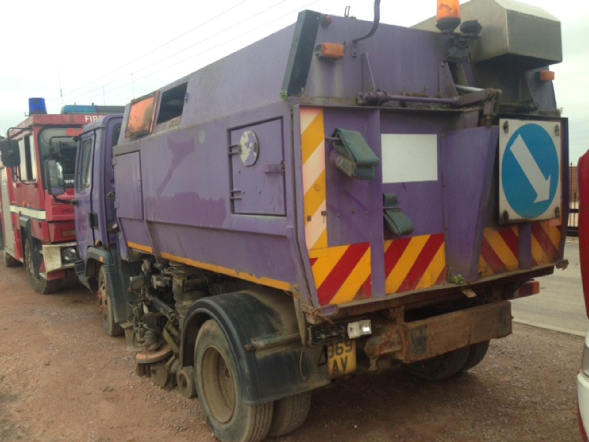 1994 Daf lf45. Roadsweeper scarab body, left hand drive, good working order - Image 4 of 4