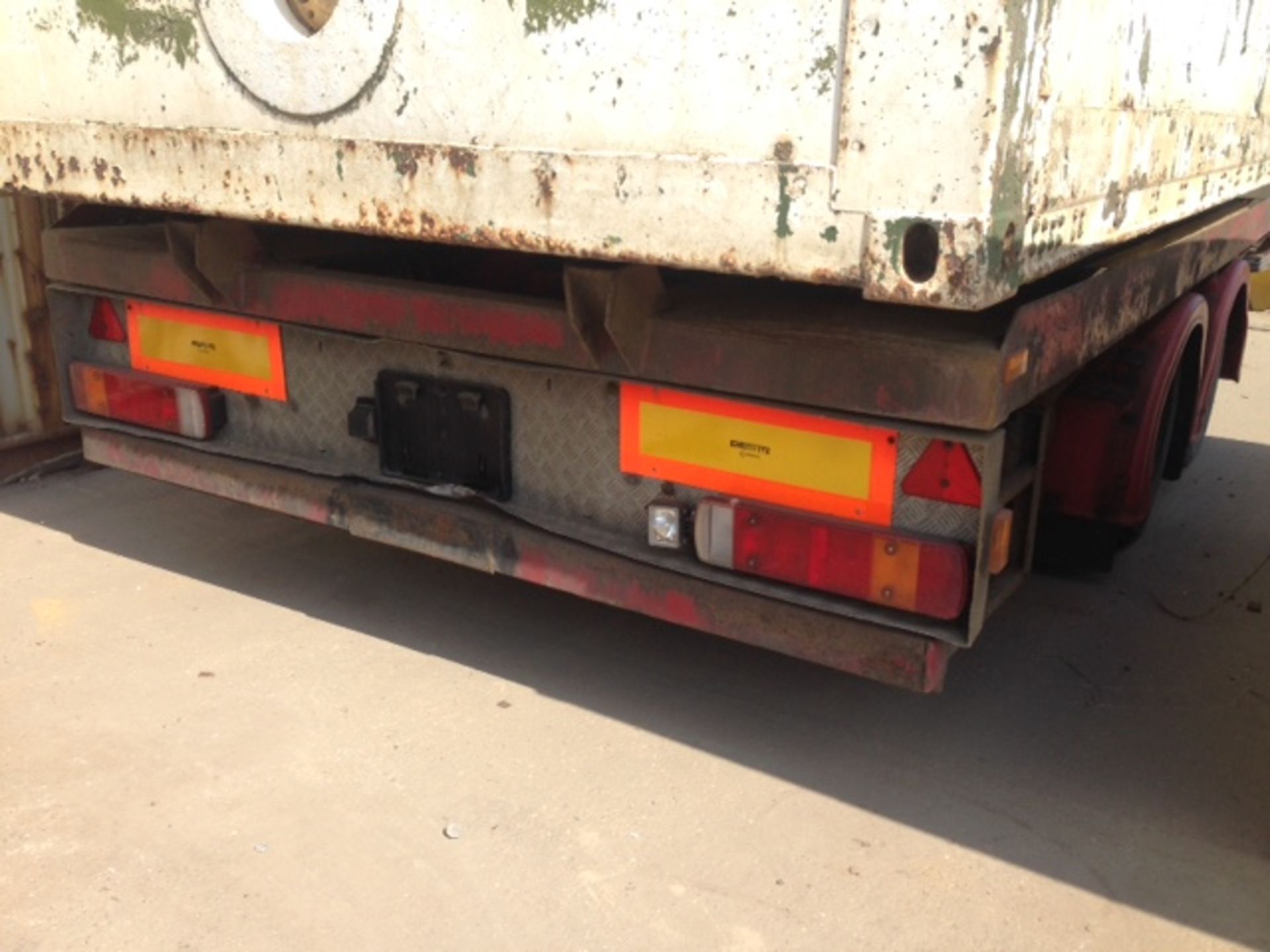 1988 Crane Fruehauf tandem axle drawbar trailer (rollon skips) - Image 2 of 3