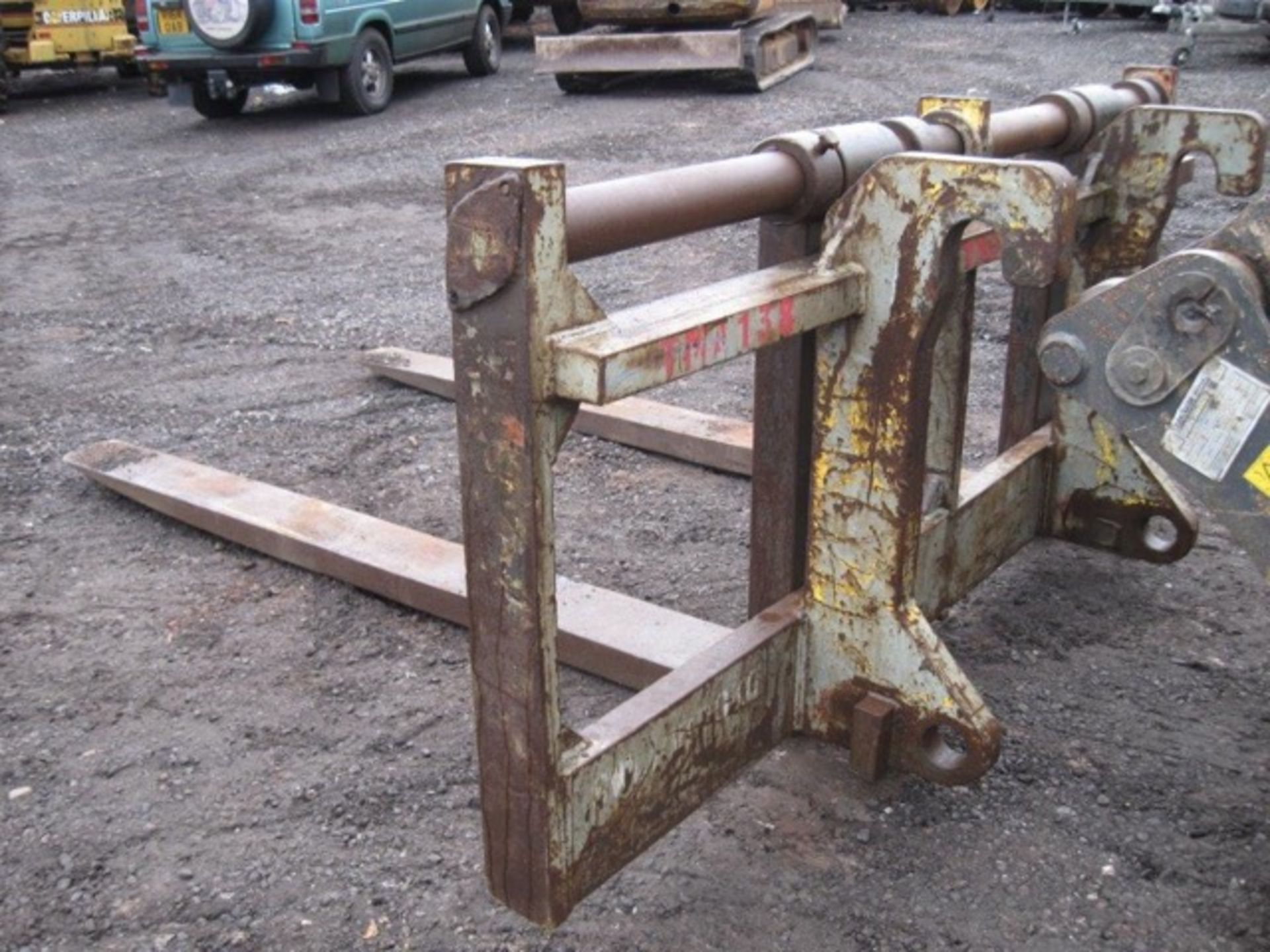 Volvo L180 Pallet Forks - 10 Tonnes
Pallet forks on backplate to fit Volvo L150/180 quick hitch.