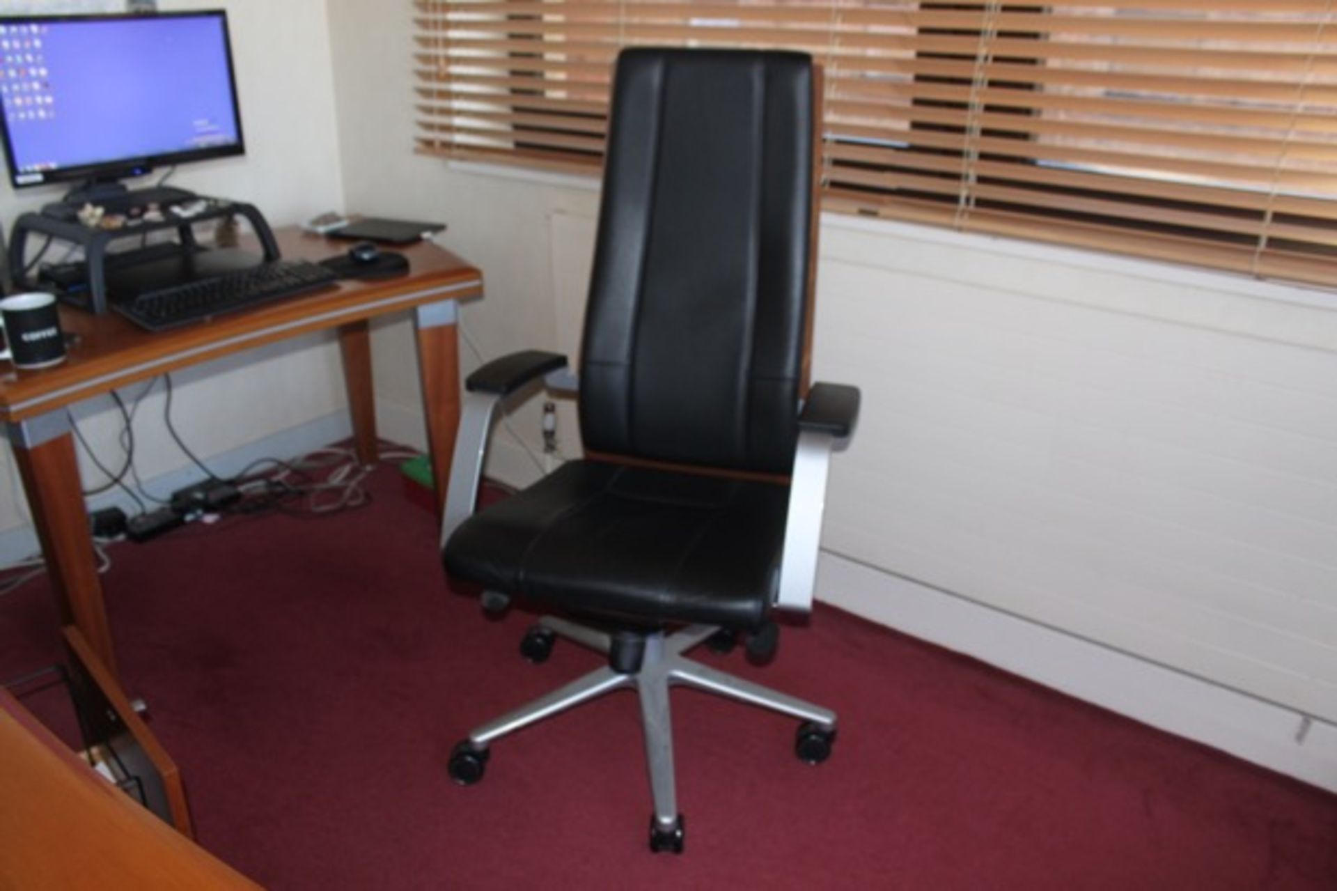 Executive Office Chair somes sign of use