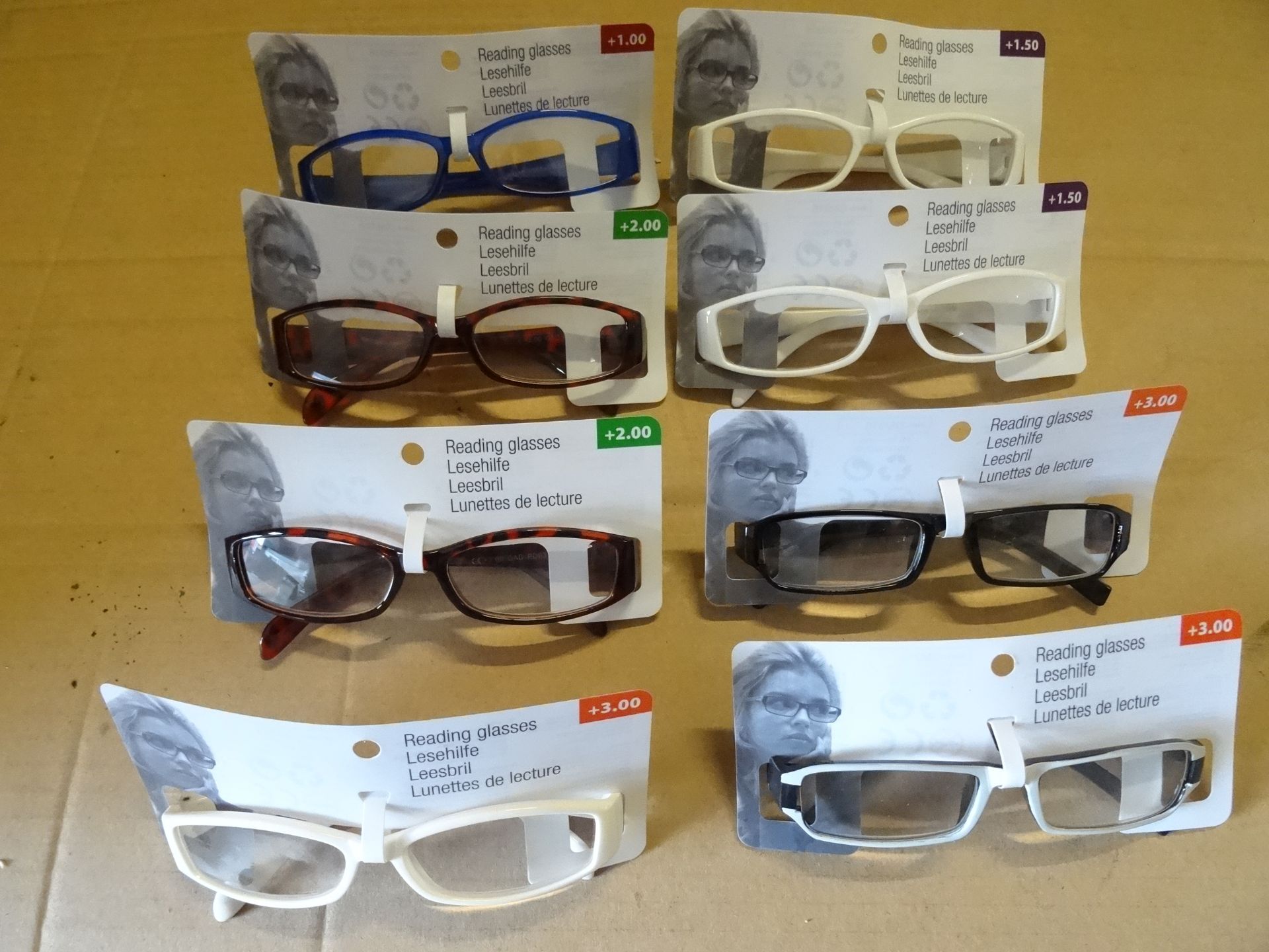 50 x Pairs of High quality Reading Glasses. Strenghts range from +1 to +3. Colours vary. Trendy - Image 2 of 2