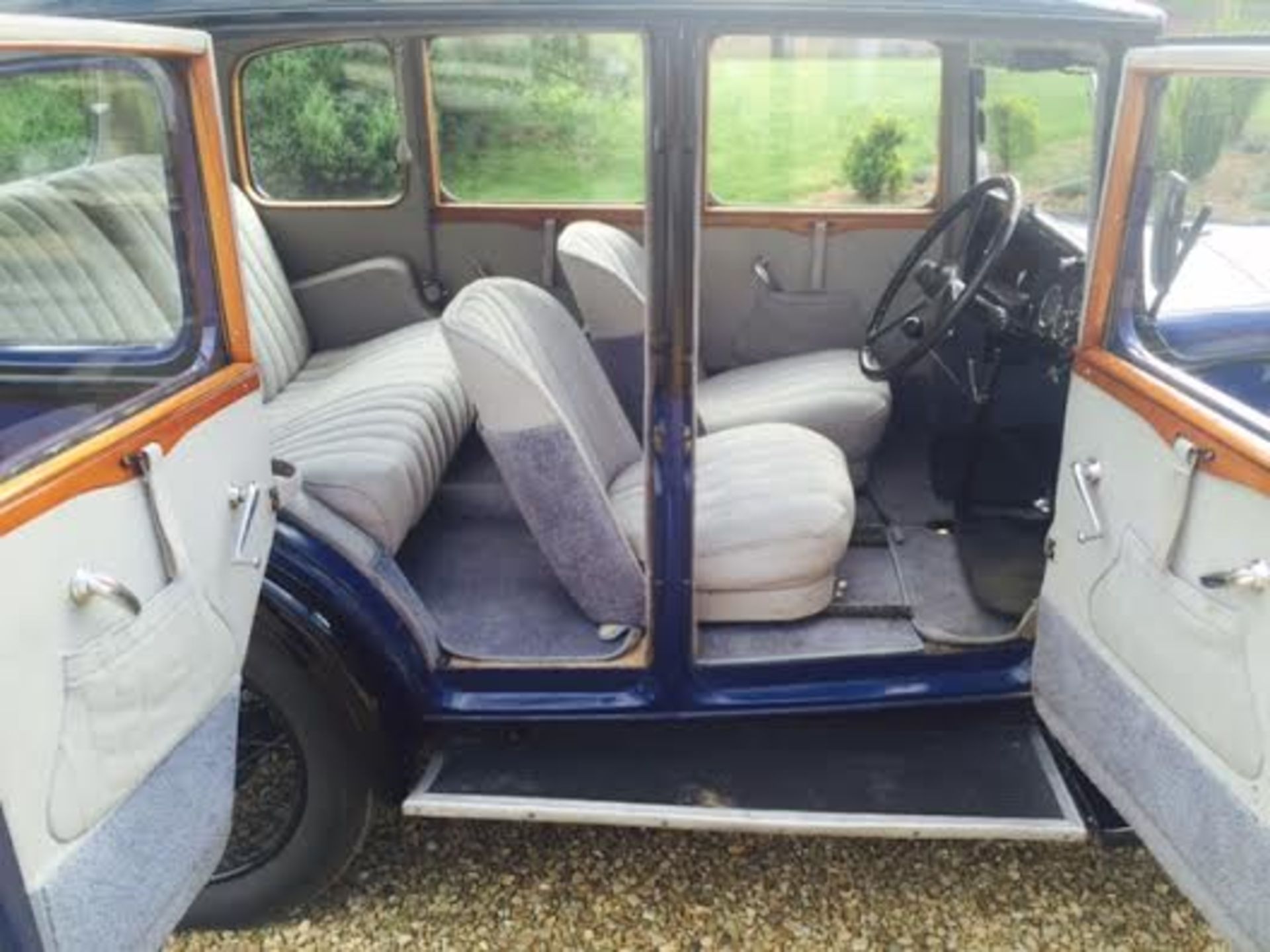 1933 Austin 12/4 in very good age related order up and running - Image 8 of 15