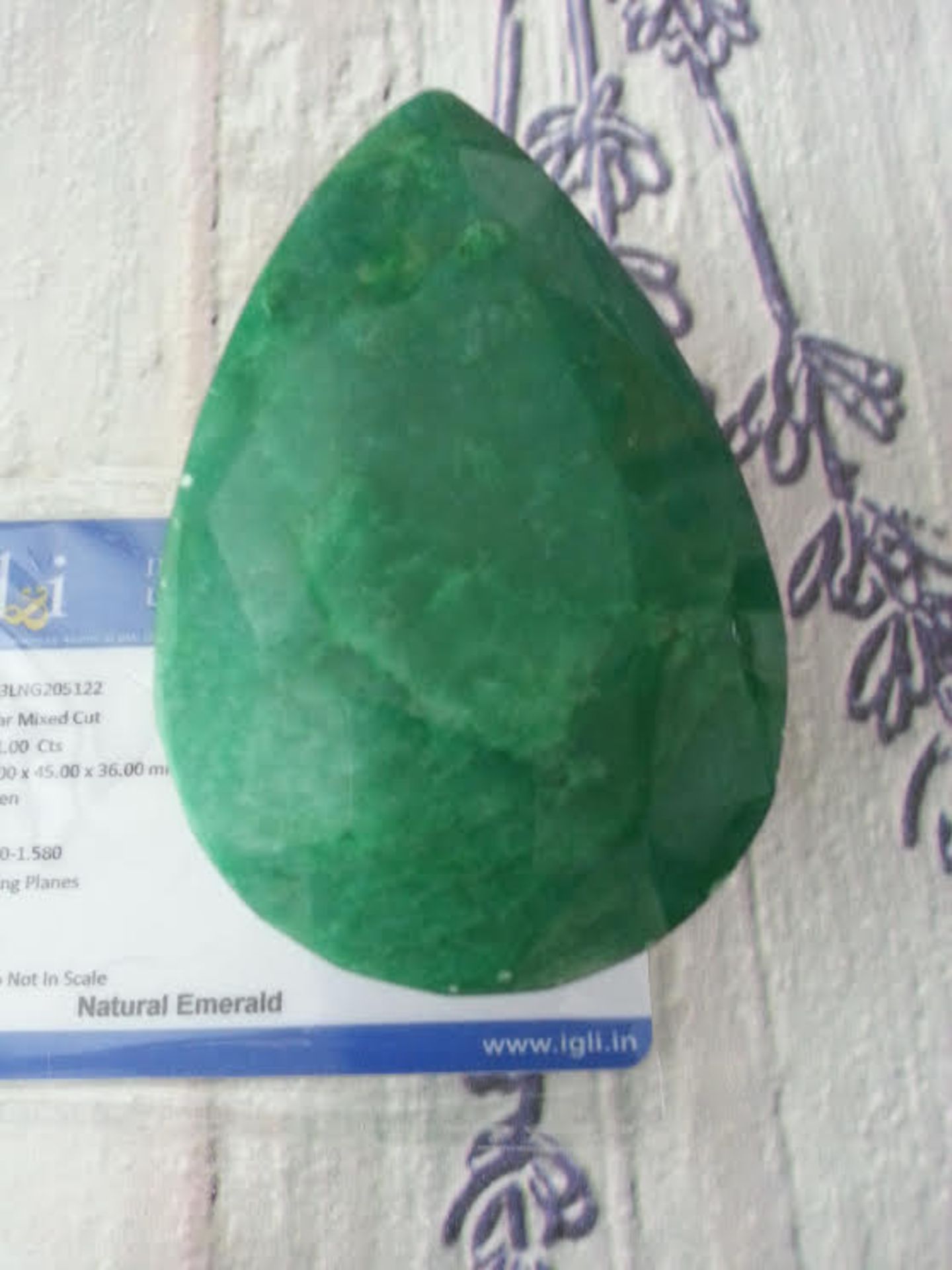771 ct top green rare huge unique natural brazilian emerald