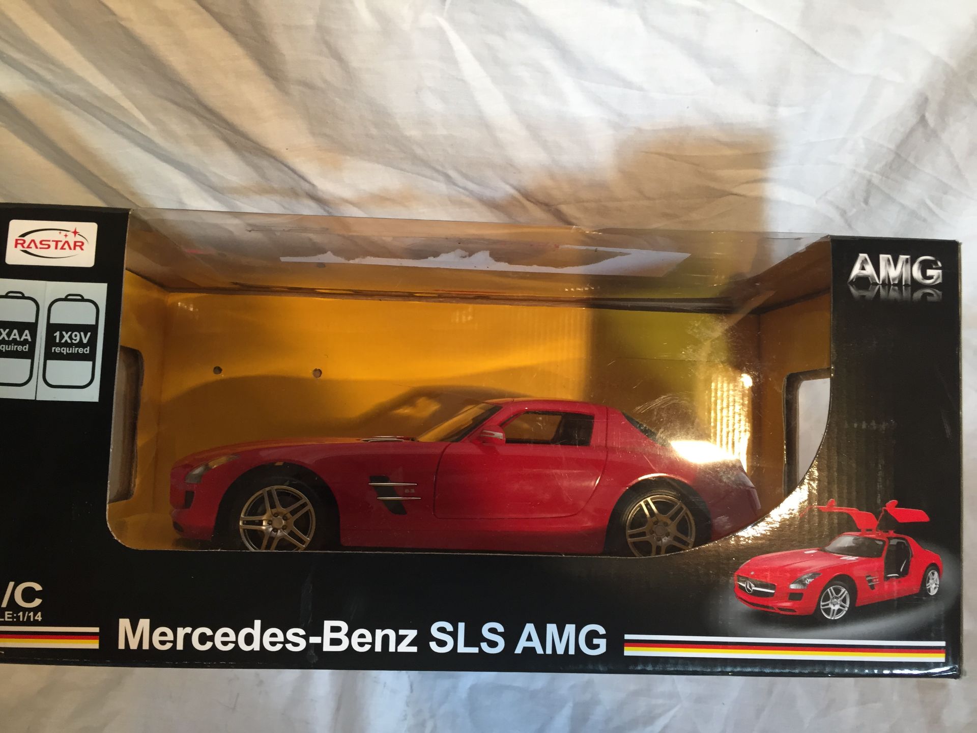 Radio Controlled Mercedes-Benz SLS AMG 1:14- RRP £39.99_Mercedes Benz SLS AMG with full function