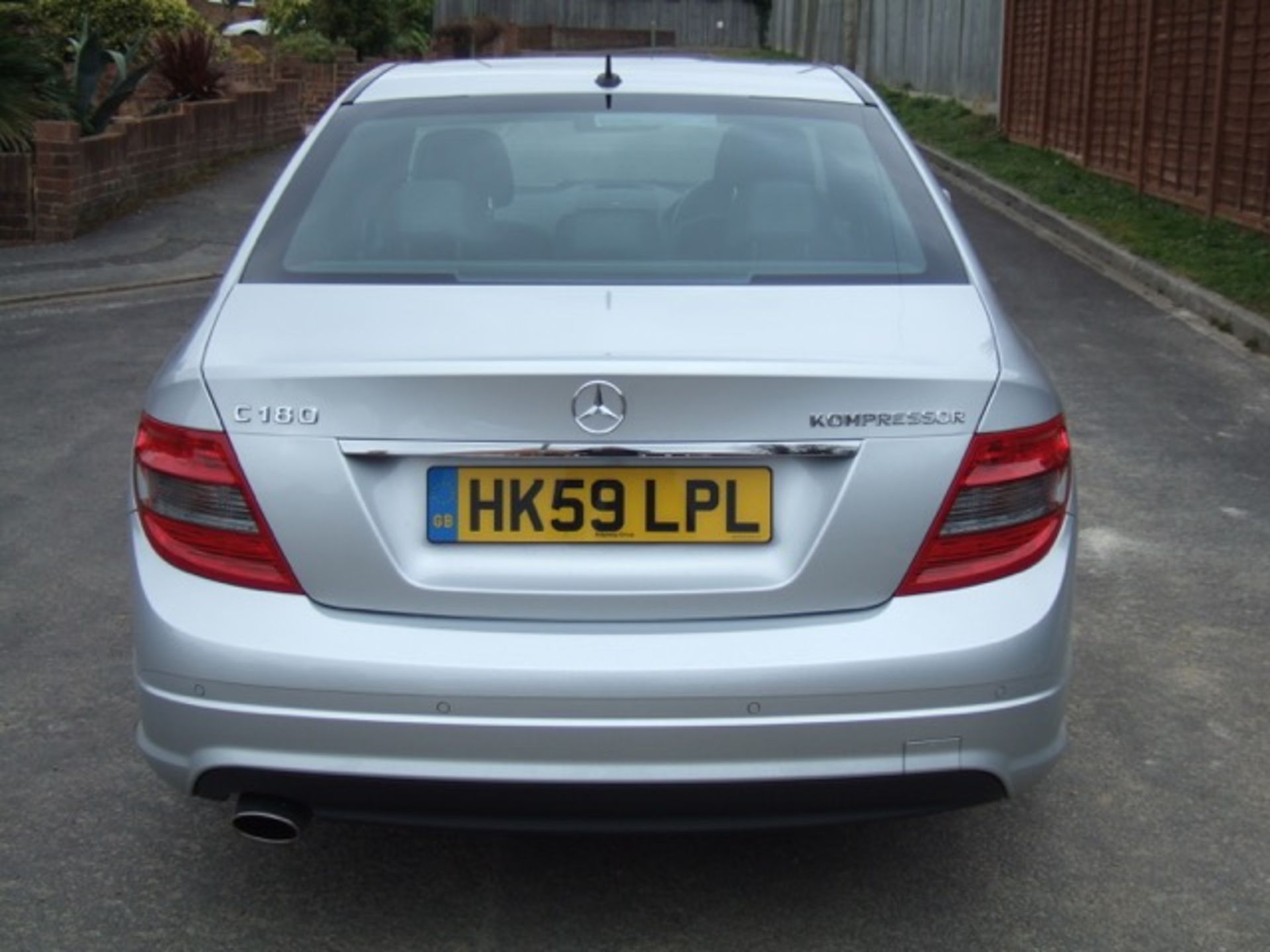 Mercedes-Benz C Class 1.6 petrol C180 AMG Sport .Reserve has been reduced to next bid - Image 4 of 12