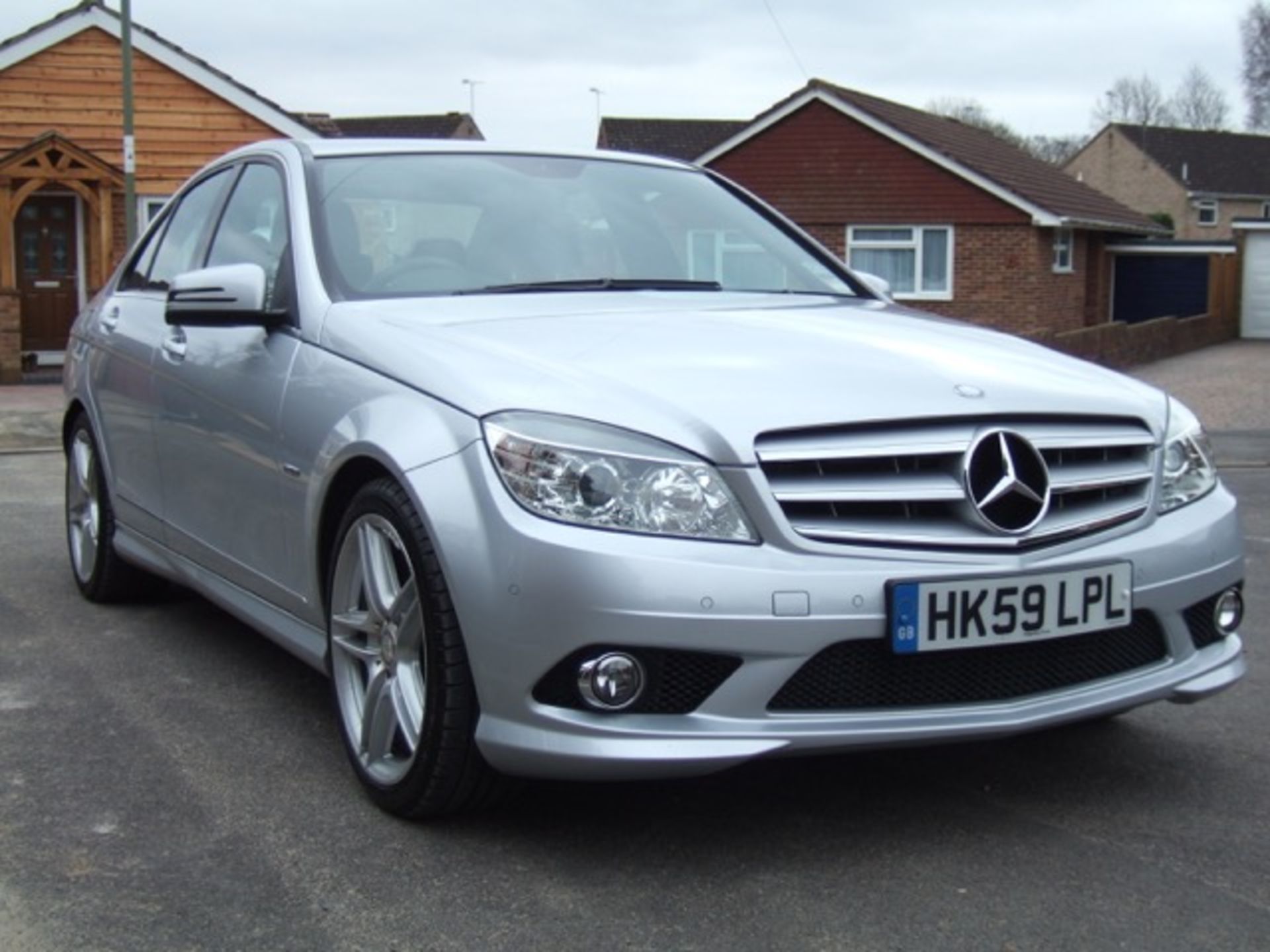 Mercedes-Benz C Class 1.6 petrol C180 AMG Sport .Reserve has been reduced to next bid - Image 2 of 12