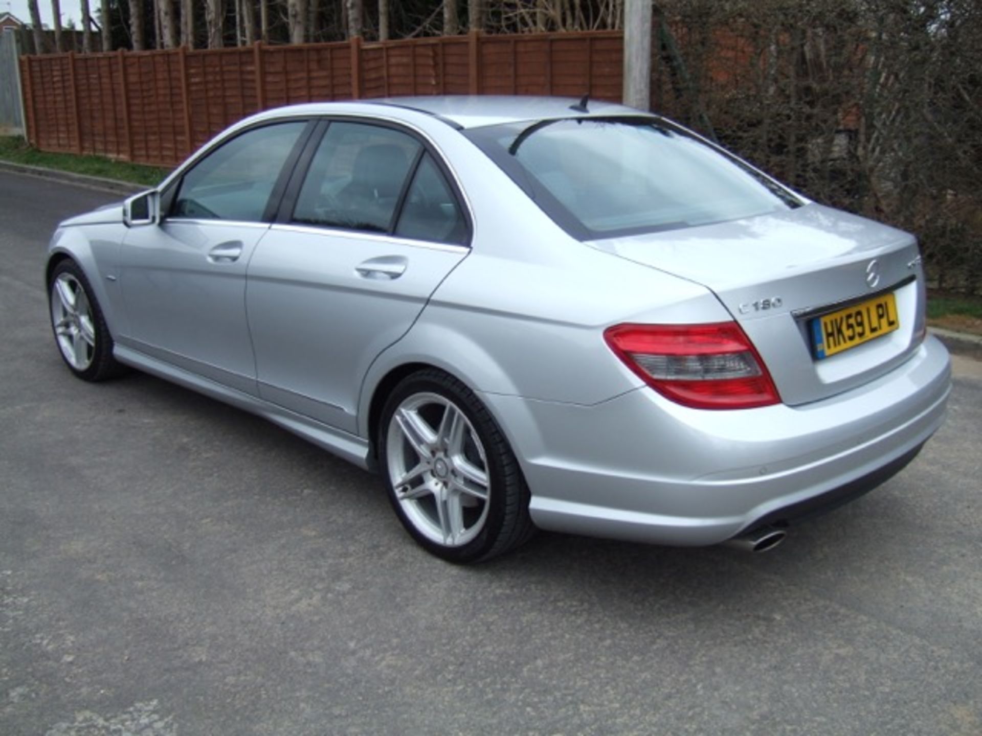 Mercedes-Benz C Class 1.6 petrol C180 AMG Sport .Reserve has been reduced to next bid - Image 5 of 12