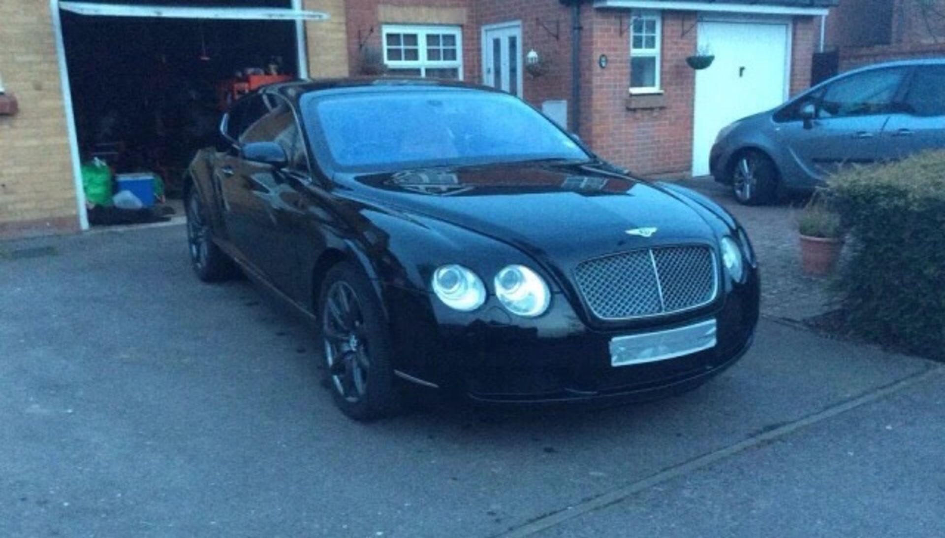 Bentley GT Coupe - 6.0 W12