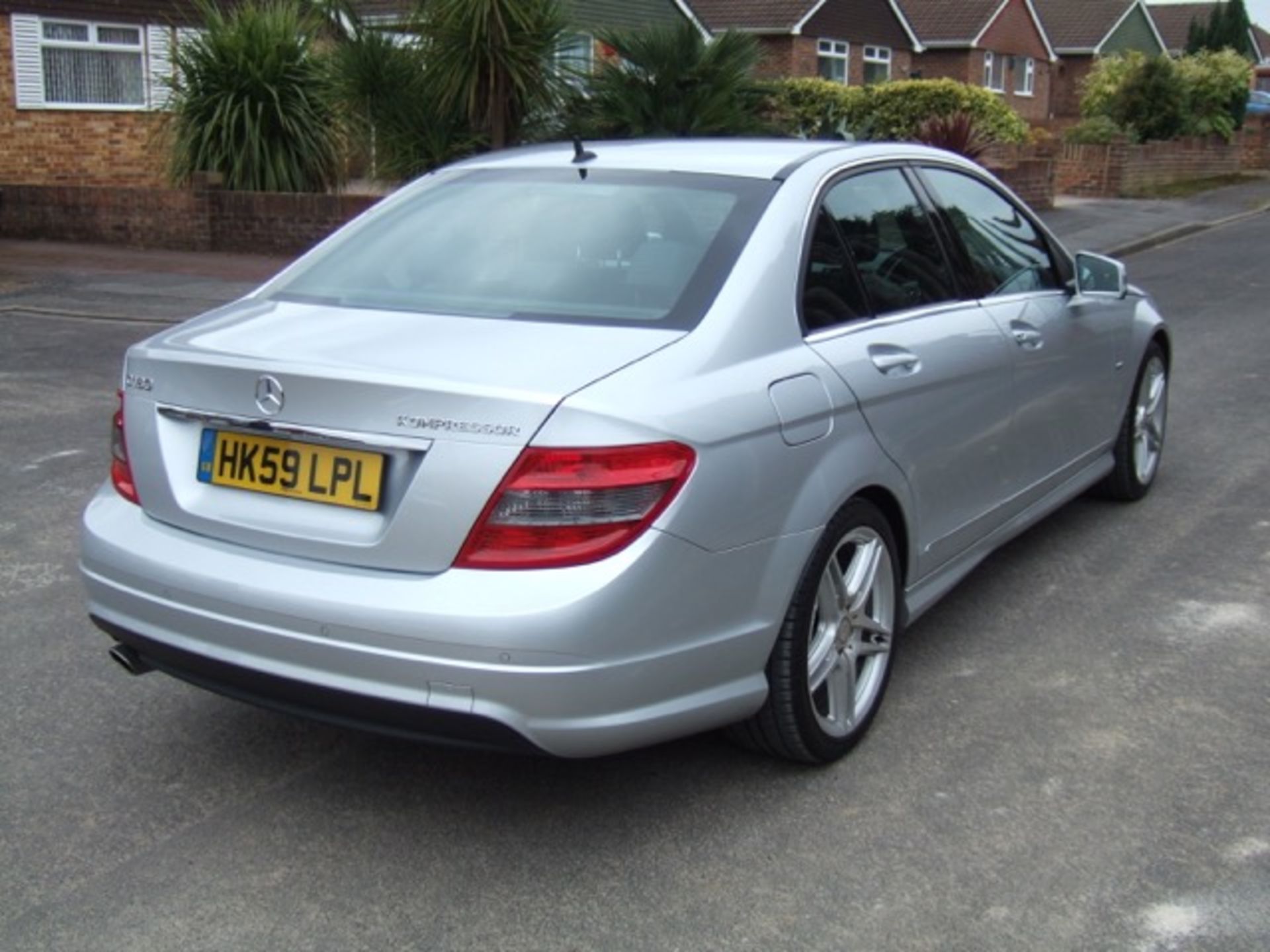 Mercedes-Benz C Class 1.6 petrol C180 AMG Sport .Reserve has been reduced to next bid - Image 3 of 12
