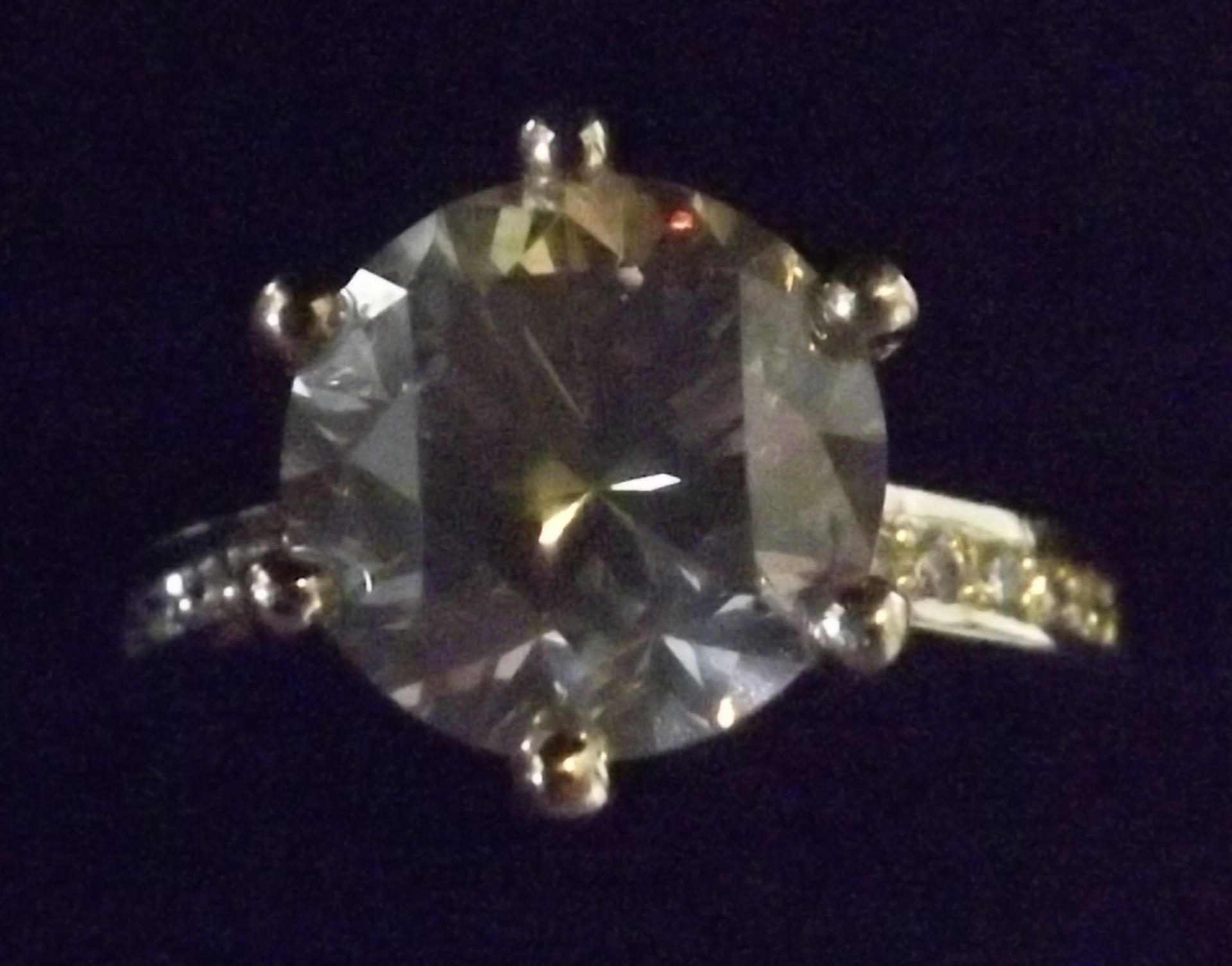 A 3.5 Carat Diamond Solitaire Ring, With a 3.0 carat single diamond, mounted in 18 carat gold, - Image 6 of 6