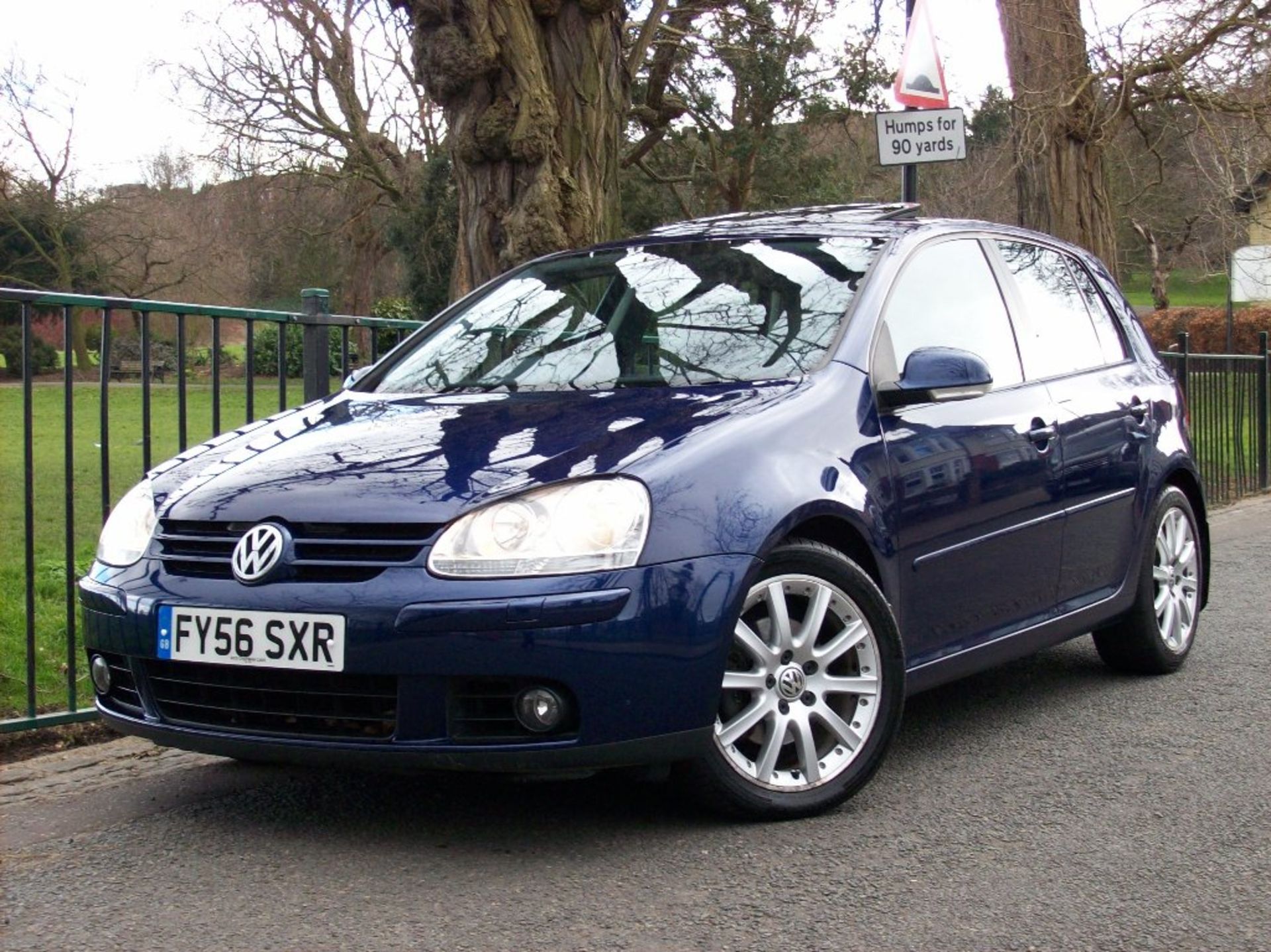 2006 Volkswagen Golf 2.0 TDI Sport 4Motion 5dr Over £4000 Worth Of Extras!! 99k miles
HUGH SPEC - Image 2 of 9