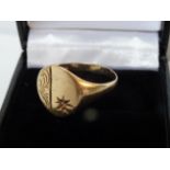 9 Carat Yellow Gold Gents Signet Ring. Weighing Approx. 2.52G
