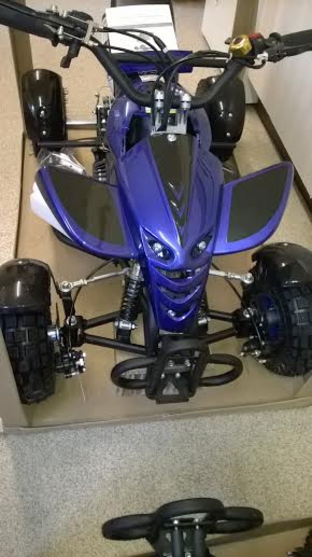 1 BRAND NEW BOXED NO VAT 49CC 2STROKE PETROL MINI ATV QUAD BIKE 2015 MODEL IN BLUE.
This is the - Image 3 of 7