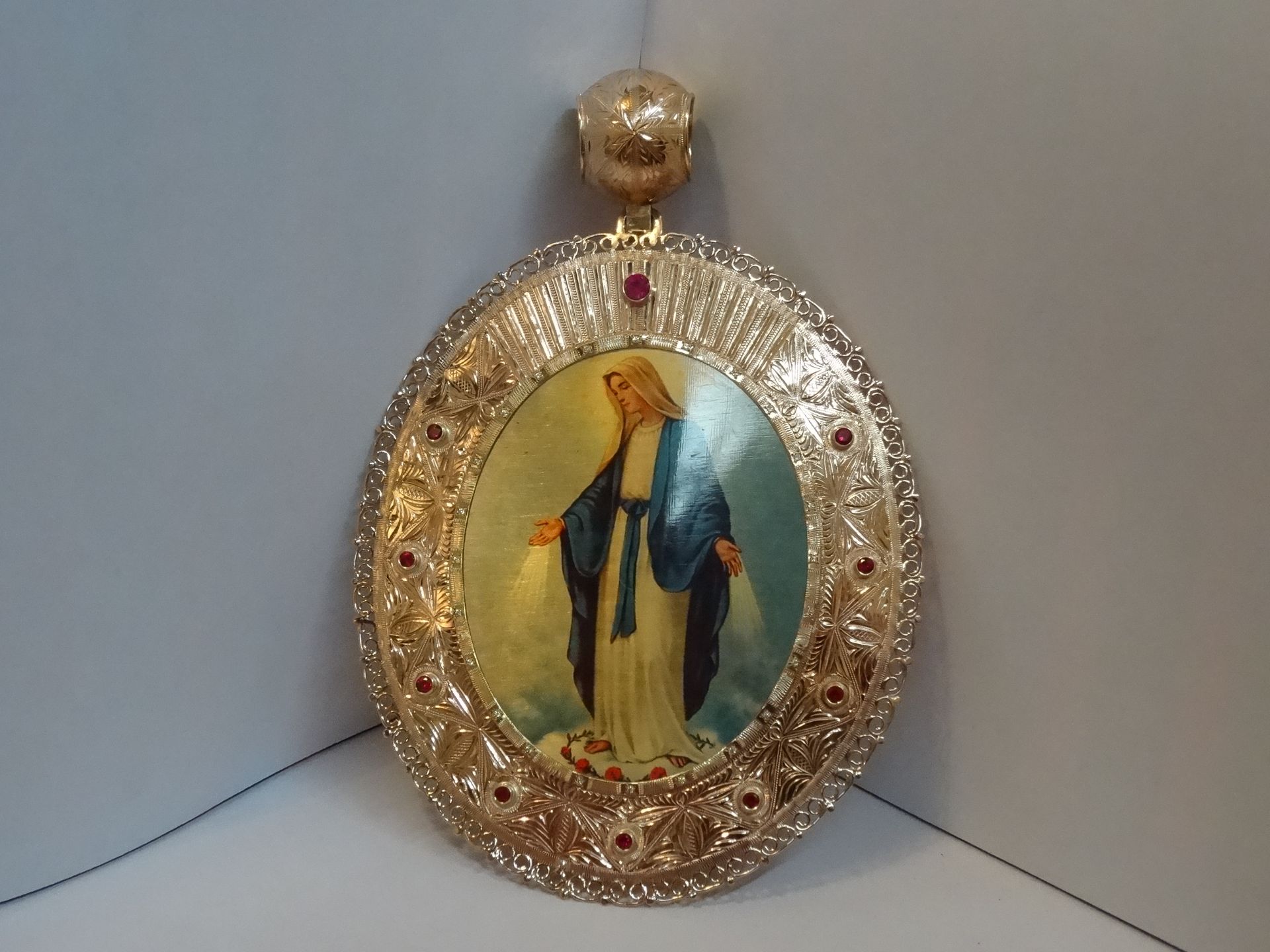 14 Carat Rose Gold Religious Pendant. 162.5 Grams. - Morris Bywater LTD valuation '£8,900' - Image 5 of 6