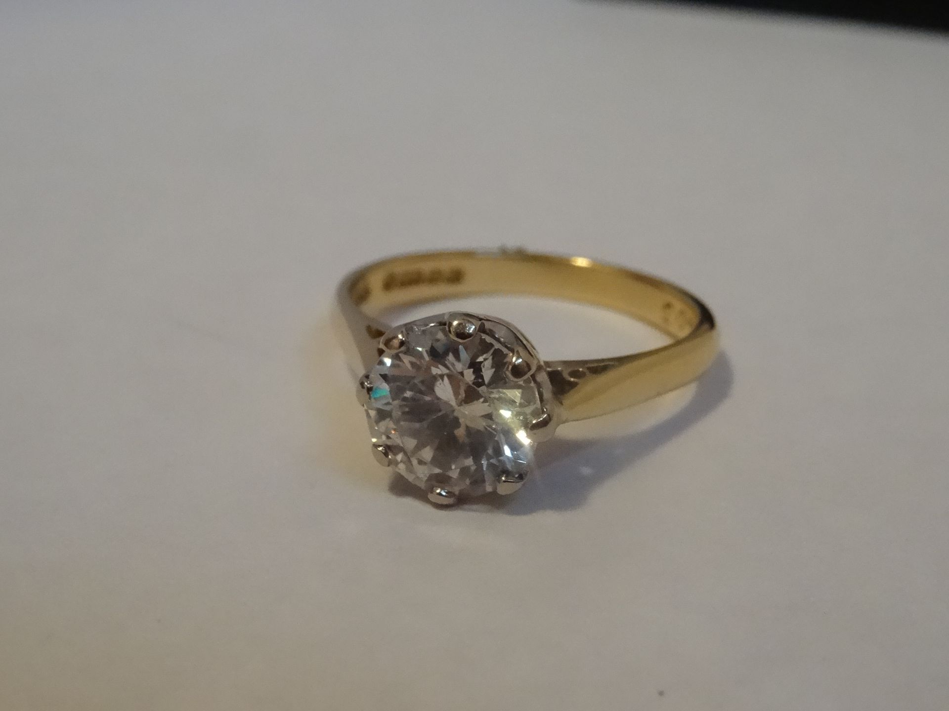 18 Carat Yellow & White Gold Unchecked Stone Ring. Inscribed inside '2.03'. Total Piece Weight 4.