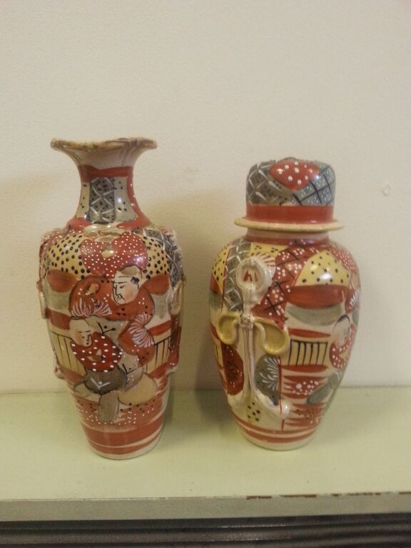 A Pair of Matching 24cm Oriental Satsuma Vase & Ginger Jar Featuring Warriors. Ginger Jar Lid Has