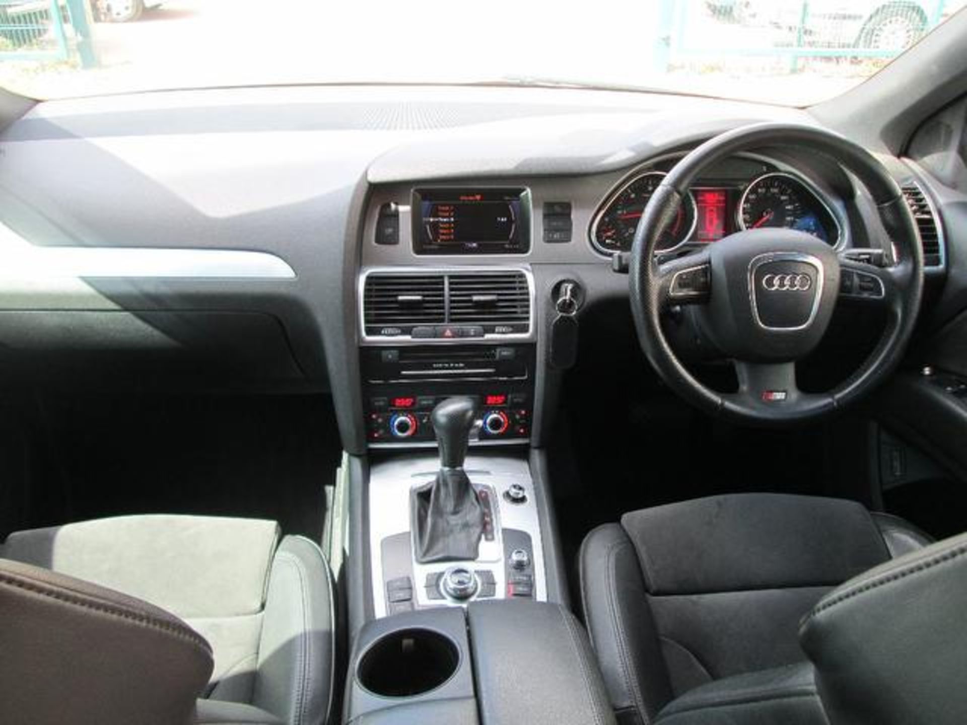 2010 Audi Q7 3.0 TDI S Line Tiptronic Quattro 5dr 64k FSH - Image 7 of 12