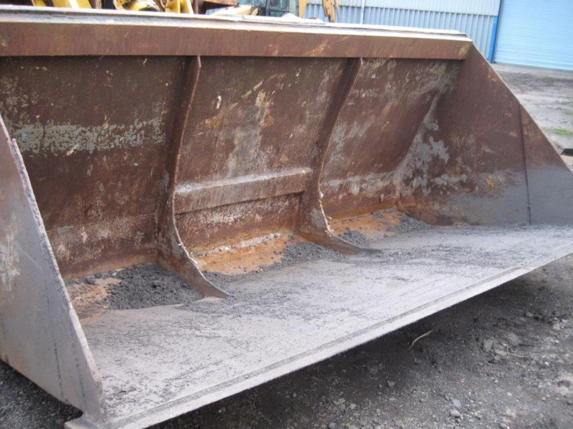 Big Loading Shovel Bucket