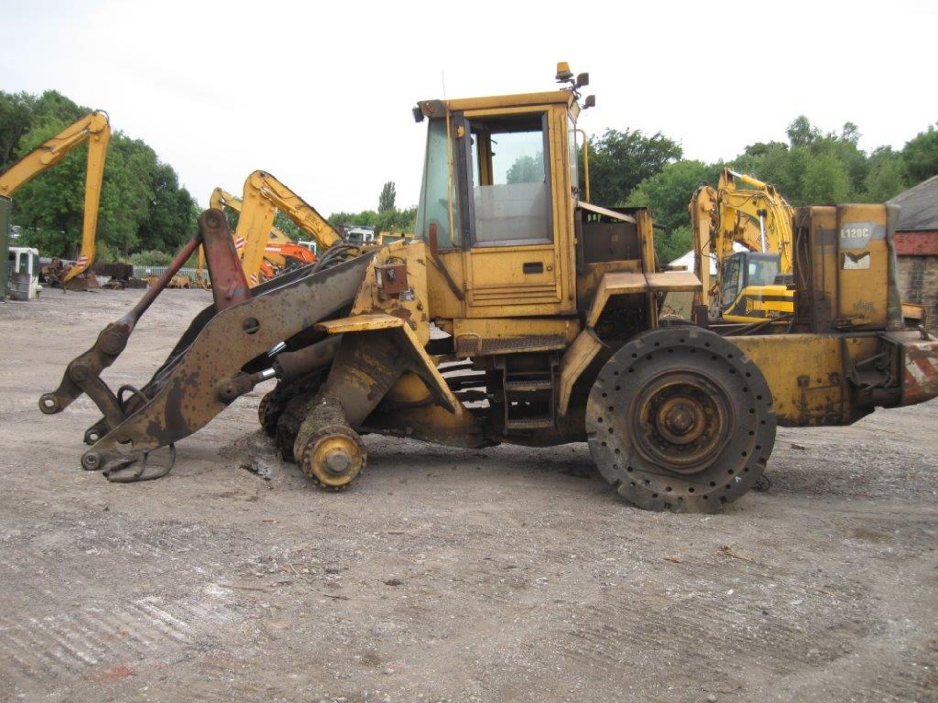 Volvo L120C Loading Shovel