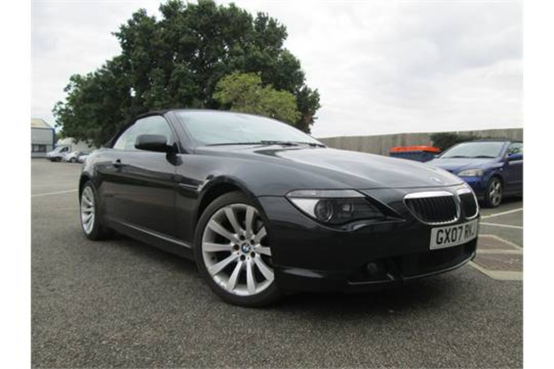 2007 BMW 6 SERIES 3.0 630i Sport 2dr ONLY 71k FBMWSH LEATHER SEATS,
SAT NAV, PARKING SENSORS.