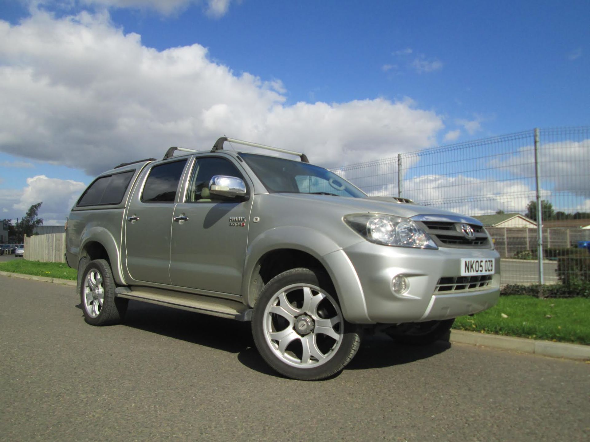 Toyota Hilux 3.0 INVINCIBLE VIGO 4wd D/CAB AUTO 5dr FSH LEATHER 1 OWNER A/C *VIGO* - Image 6 of 13