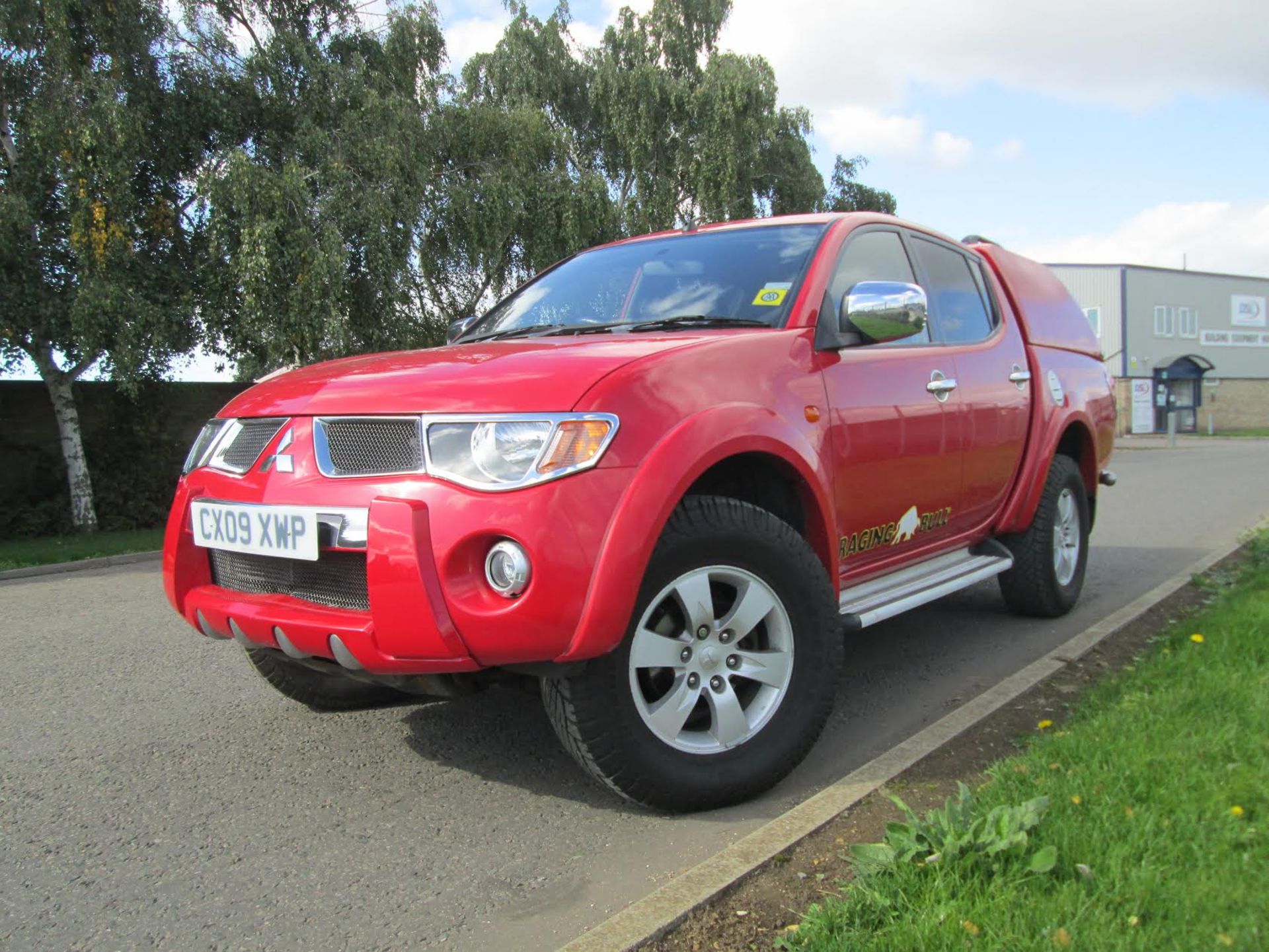 Mitsubishi L200 2.5 DI-D Raging Bull. 4dr, FSH, LEATHER, New CAMBELT @71k, 1 FORMER KEEPER. - Image 8 of 12