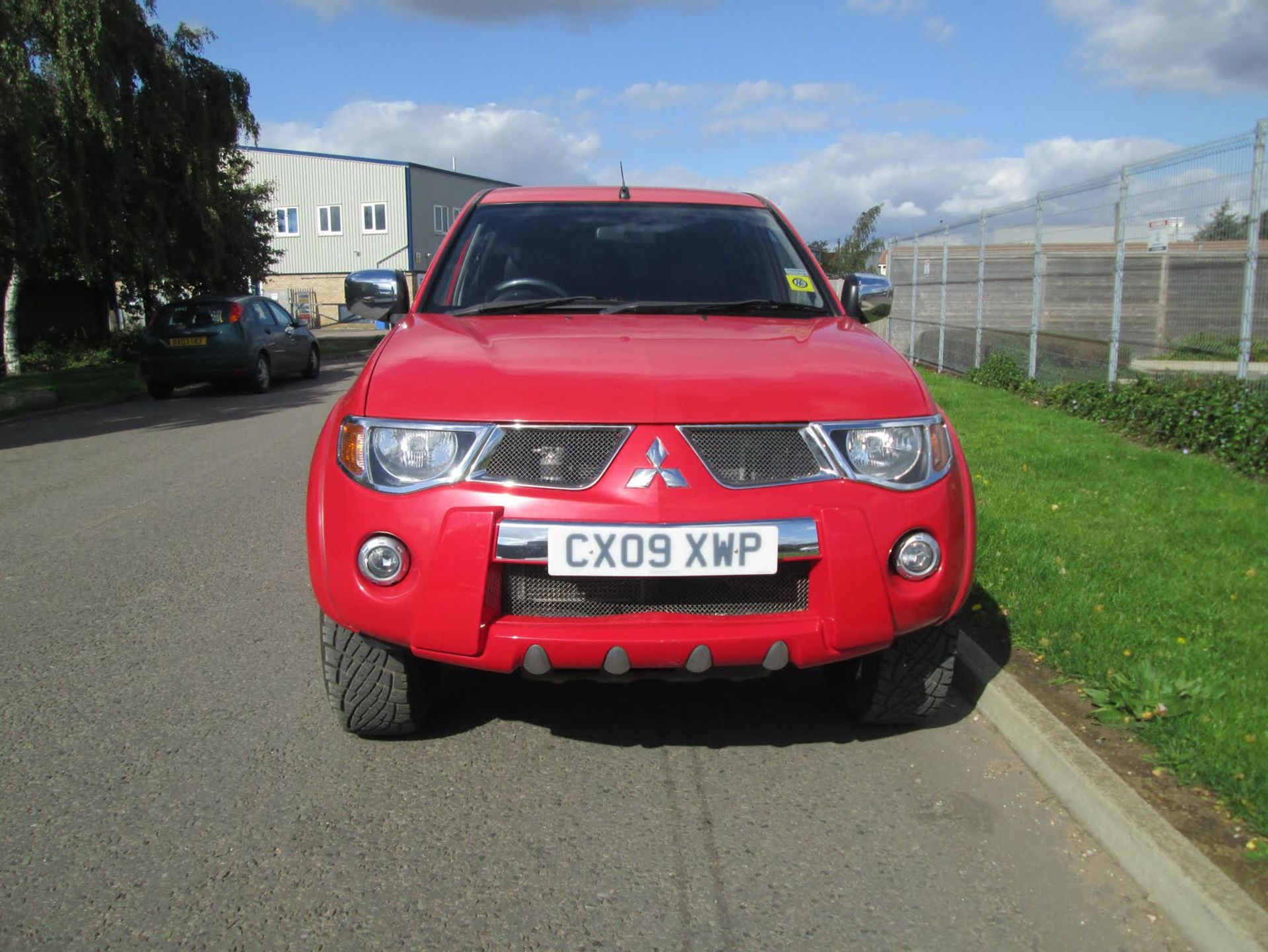 Mitsubishi L200 2.5 DI-D Raging Bull. 4dr, FSH, LEATHER, New CAMBELT @71k, 1 FORMER KEEPER. - Image 4 of 12