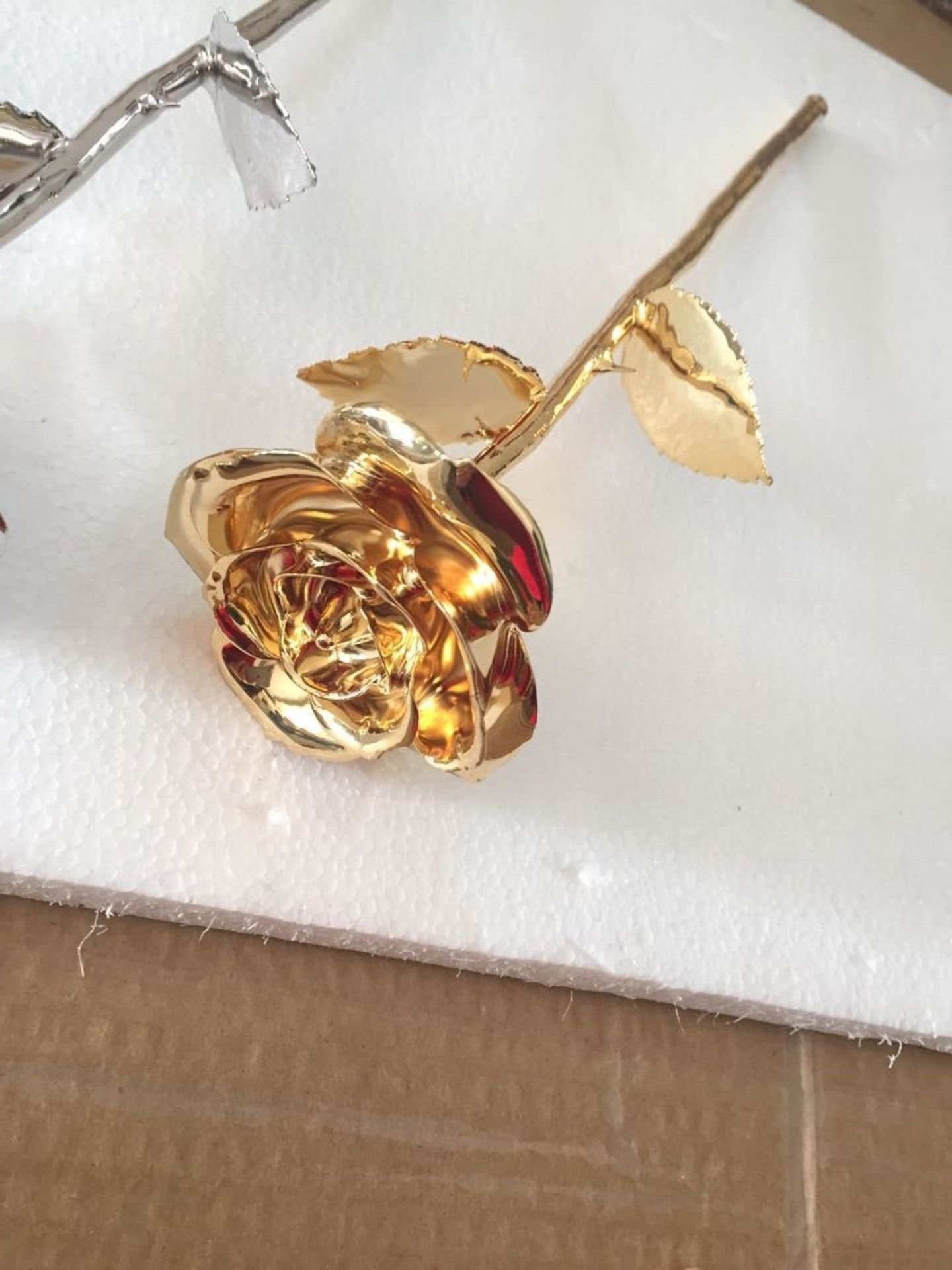 24ct Gold Rose with Gift Box x 1 Unit - Image 2 of 2