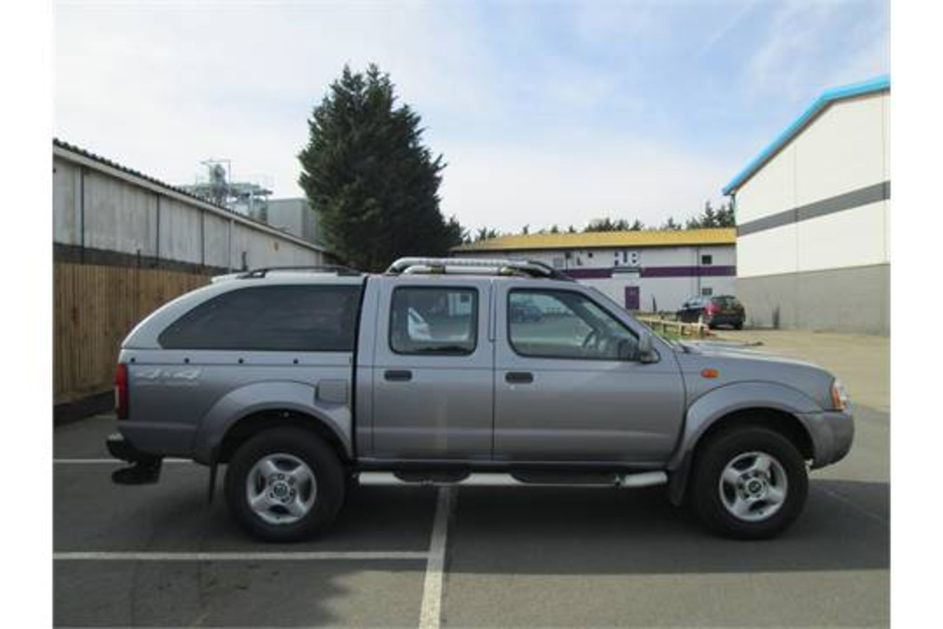 2003 NISSAN NAVARA HARDBODY DOUBLE CAB PICK-UP MANUAL HALF LEATHER SEATS, DIESEL, CANOPY 2995 cc - Image 4 of 6