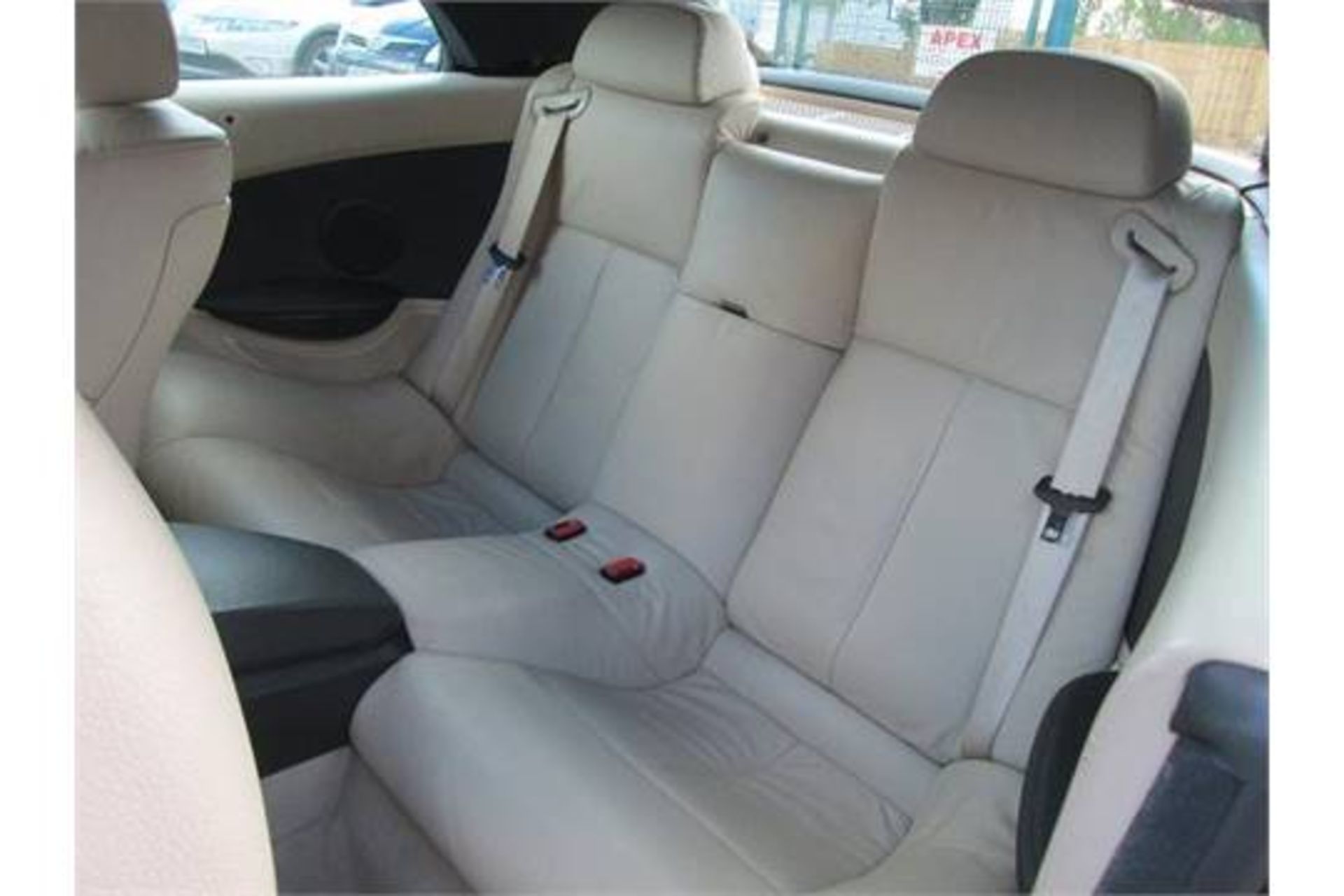 2007 BMW 6 SERIES 3.0 630i Sport 2dr ONLY 71k FBMWSH LEATHER SEATS,
SAT NAV, PARKING SENSORS. - Image 7 of 7