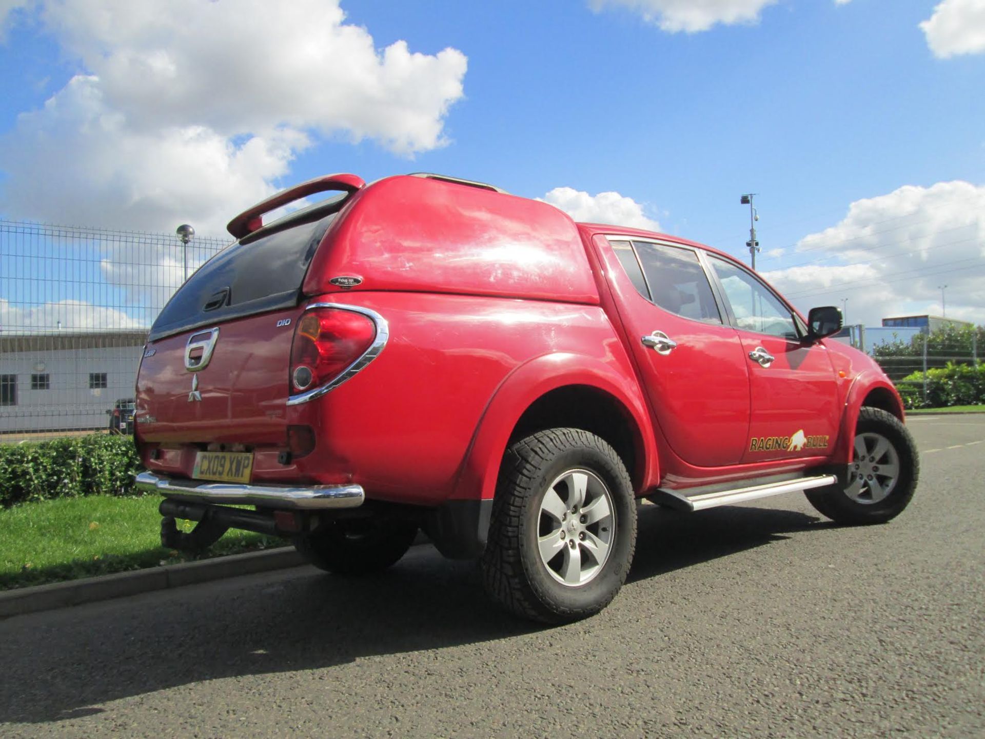 Mitsubishi L200 2.5 DI-D Raging Bull. 4dr, FSH, LEATHER, New CAMBELT @71k, 1 FORMER KEEPER. - Image 7 of 12