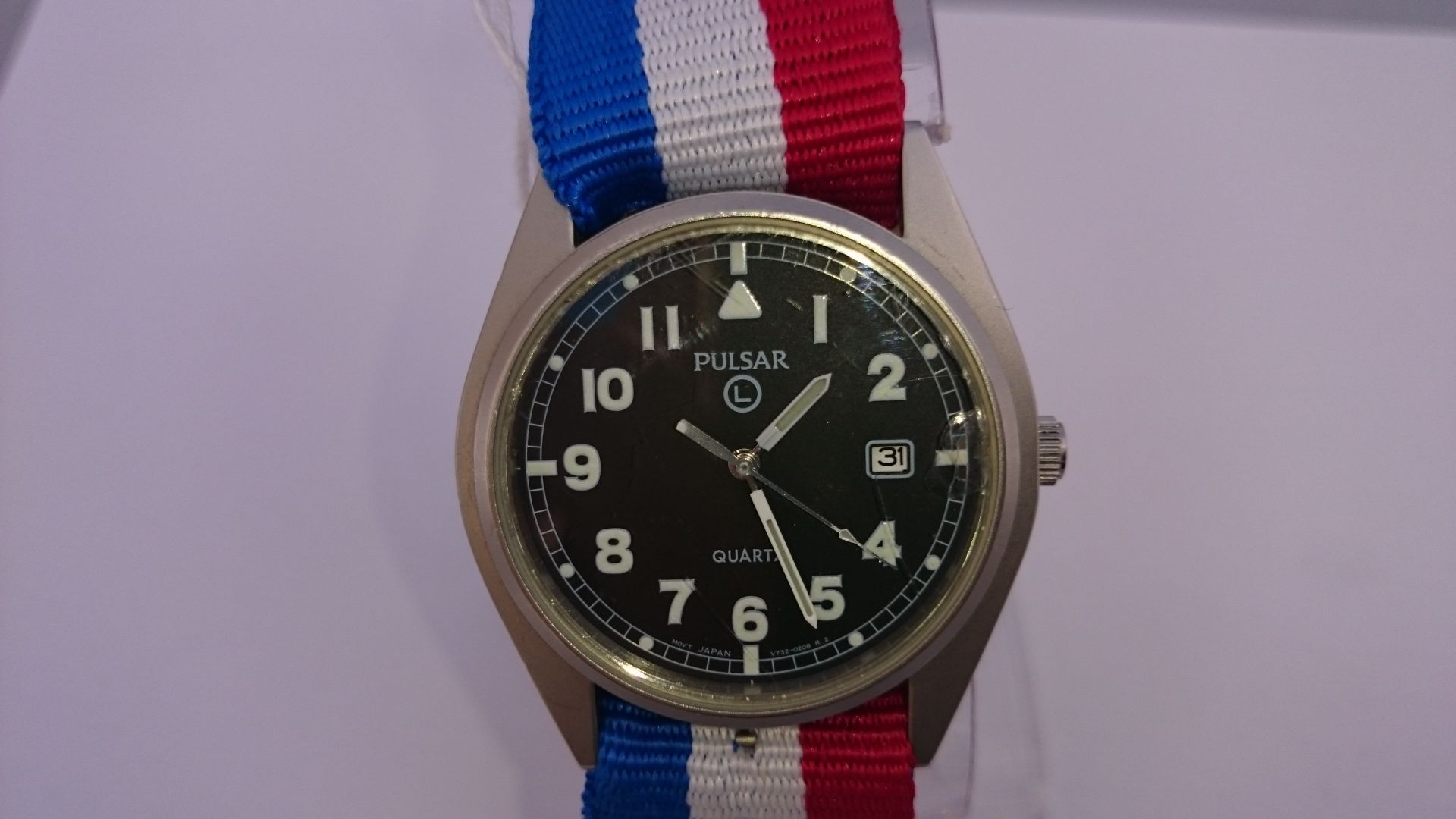 BRITISH ISSUED MILITARY G10 PULSAR WATCH WITH MILITARY STRAP,KEEPING TIME