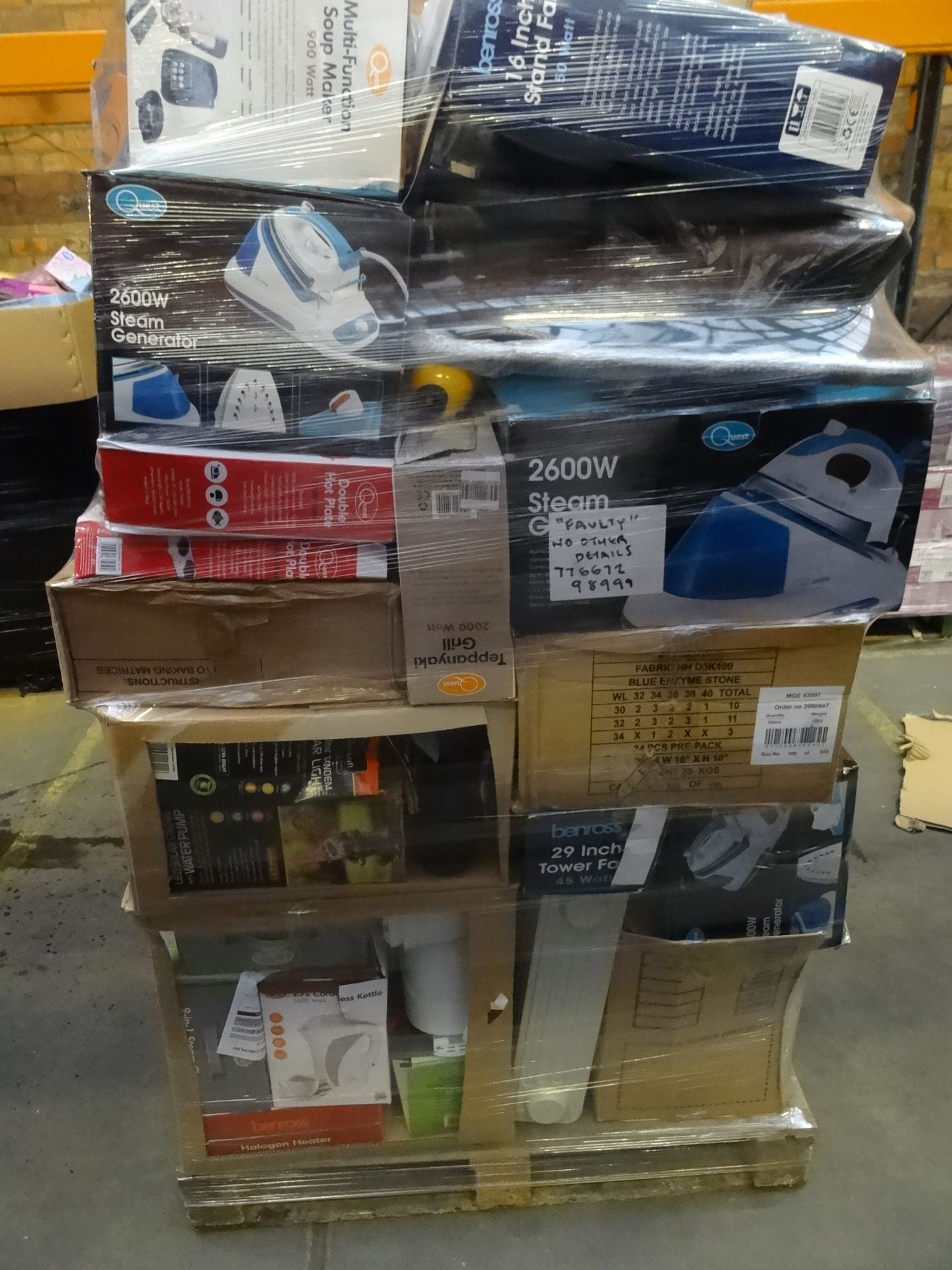 LARGE PALLET APPROX 6 FOOT HIGH (R4) TO CONTAIN A VERY LARGE QUANTITY OF VARIOUS ITEMS TO INCLUDE: - Image 2 of 4