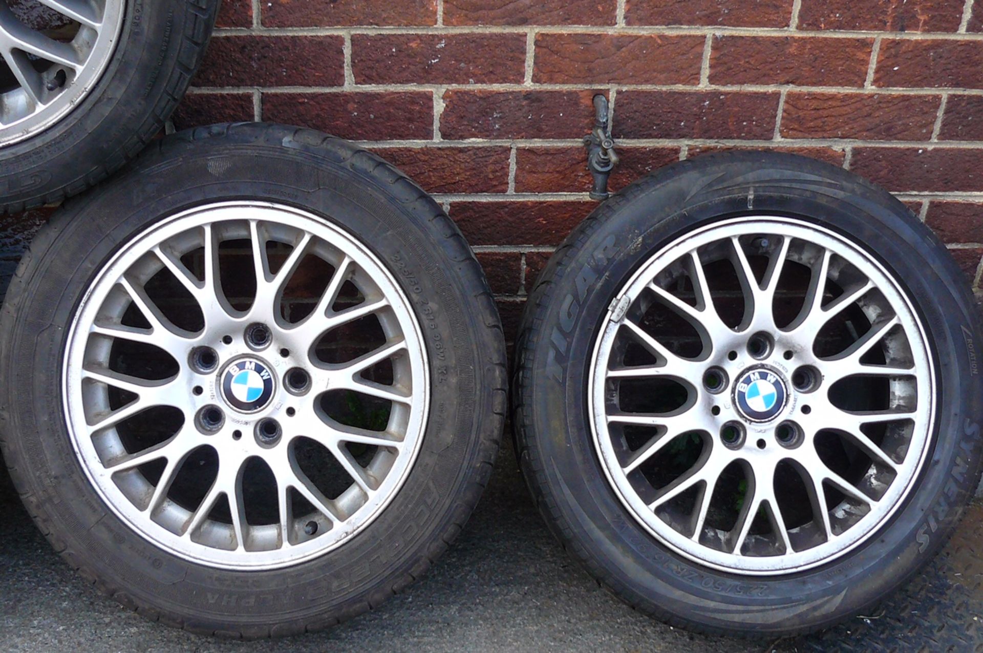 Set of 5 Wheels from BMW E46 325i - Image 2 of 3