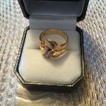 Very large 18 carat gold ring