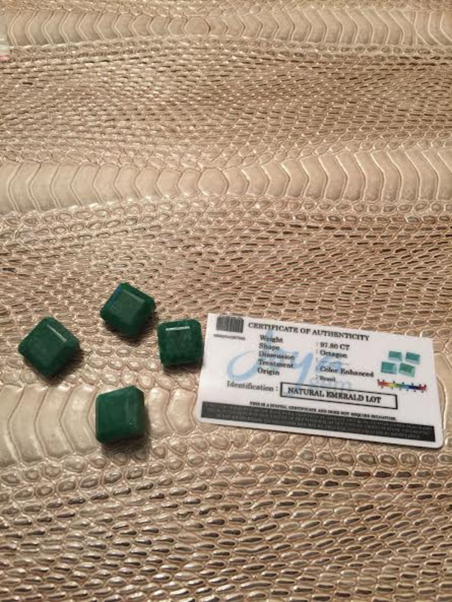 97.80 ct/4 PCs emerald with certificate - Image 2 of 2