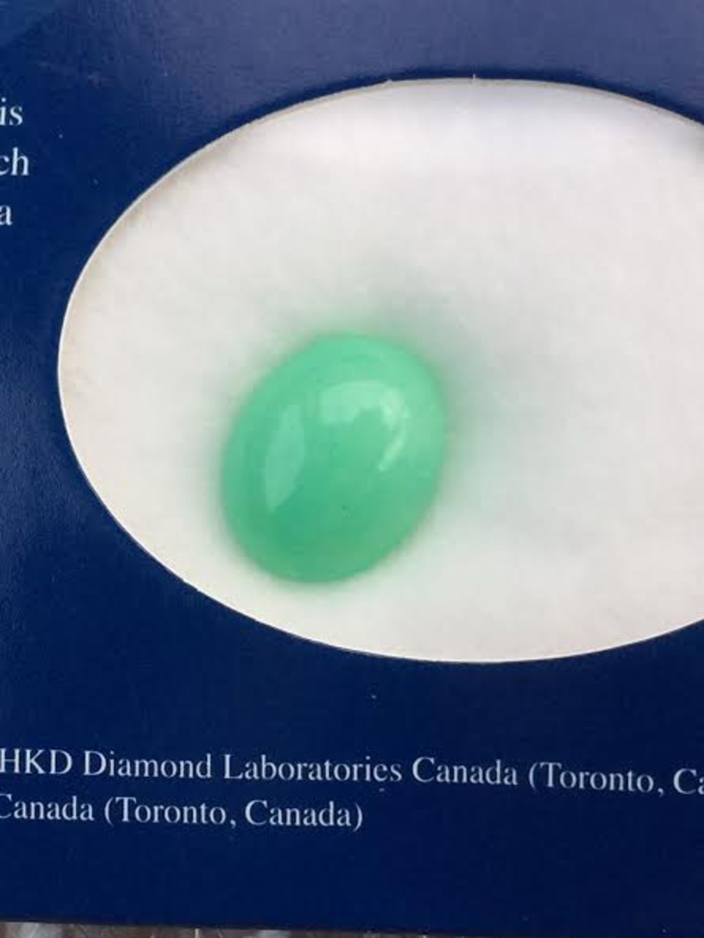 3.80 ct natural green opal with HKD certificate - Image 3 of 3