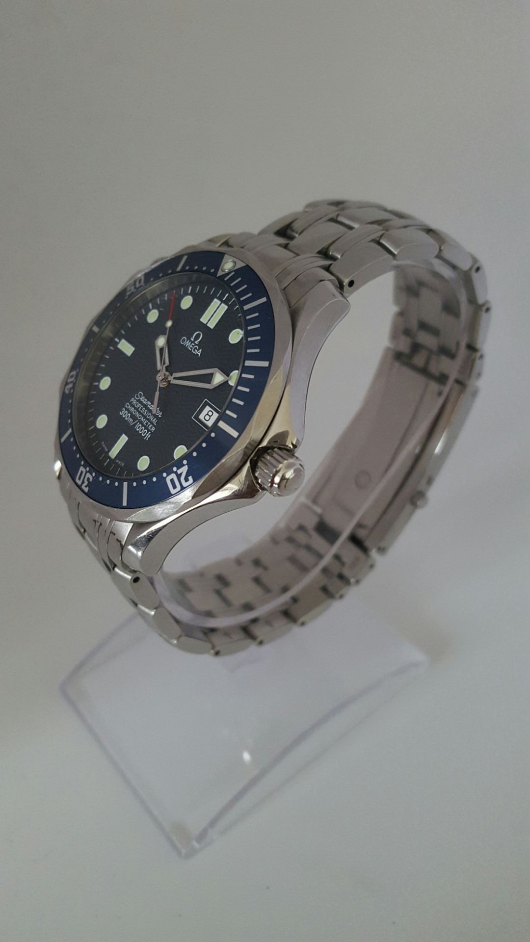 Omega Seamaster Automatic 41mm - JAMES BOND box and papers. - Image 3 of 7