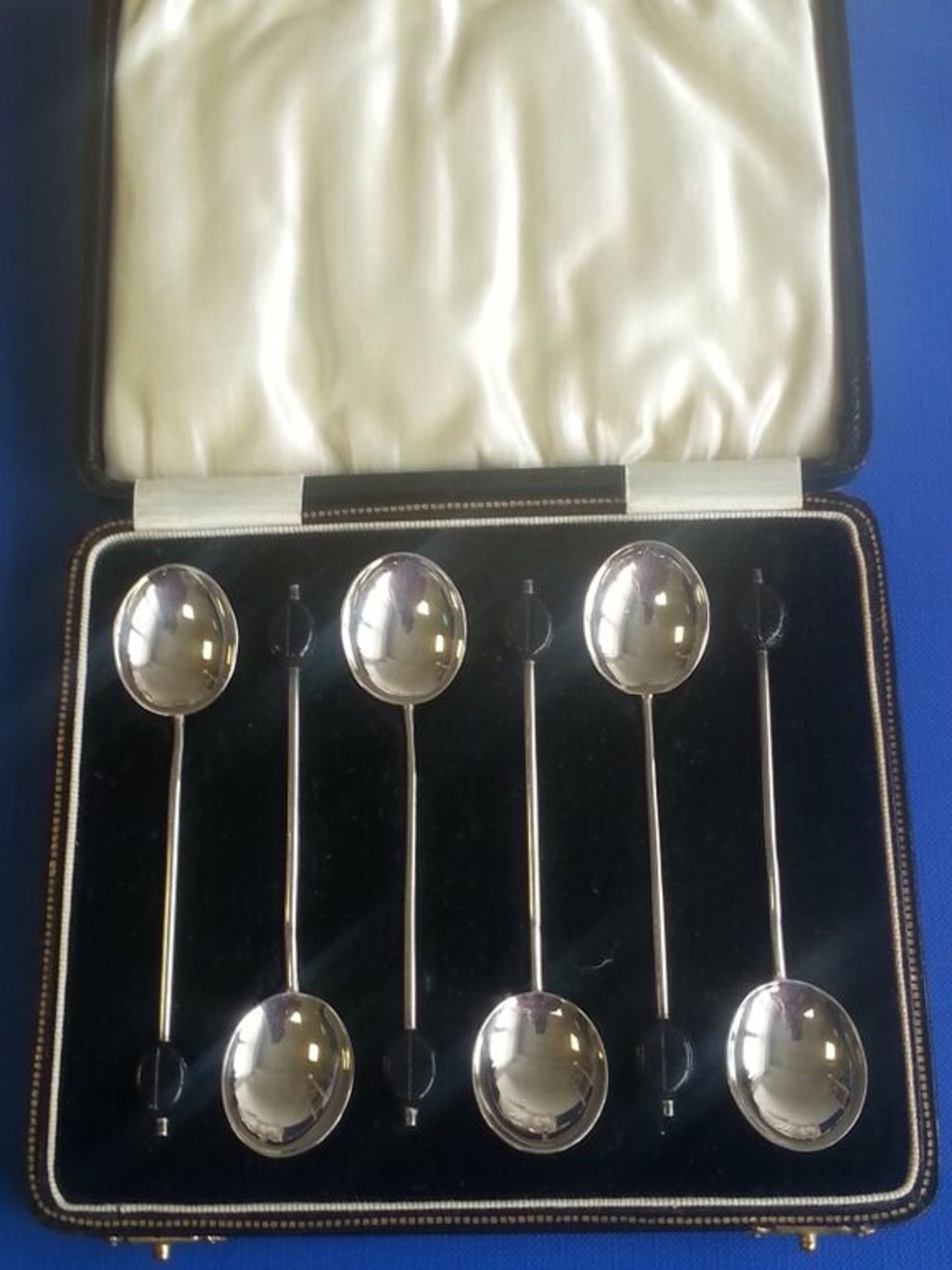 A Cased Set of Solid Silver Coffee Bean Spoons. Hallmarked Birmingham 1930. Maker Arthur Price.