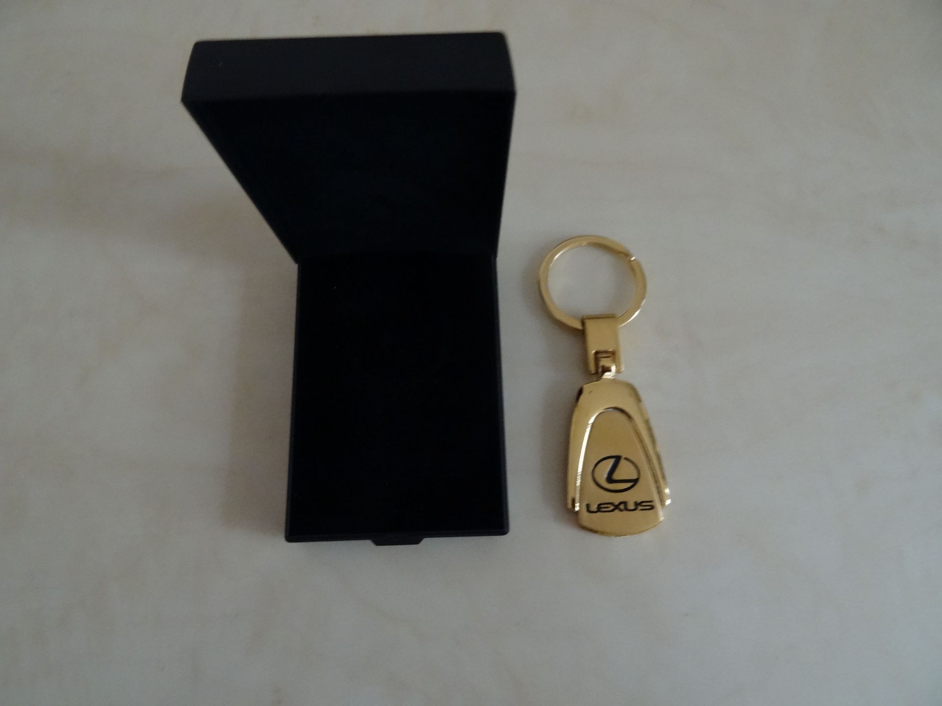 24ct Gold Plated Lexus Logo Keyring in Luxury Gift Box x 1 Unit - Image 2 of 3